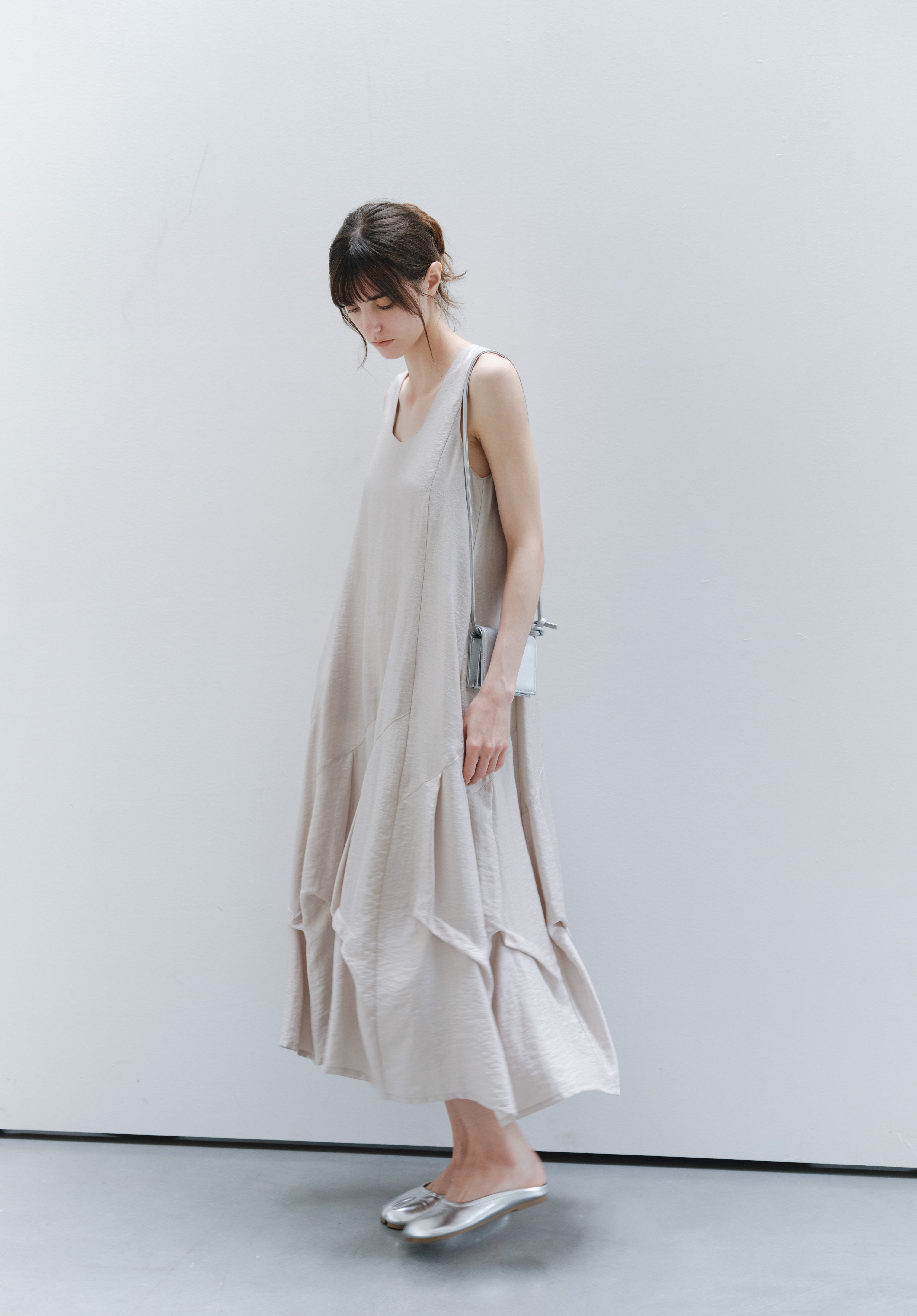 RANDOM TUCK PUFF DRESS / 랜덤 턱 퍼프 원피스