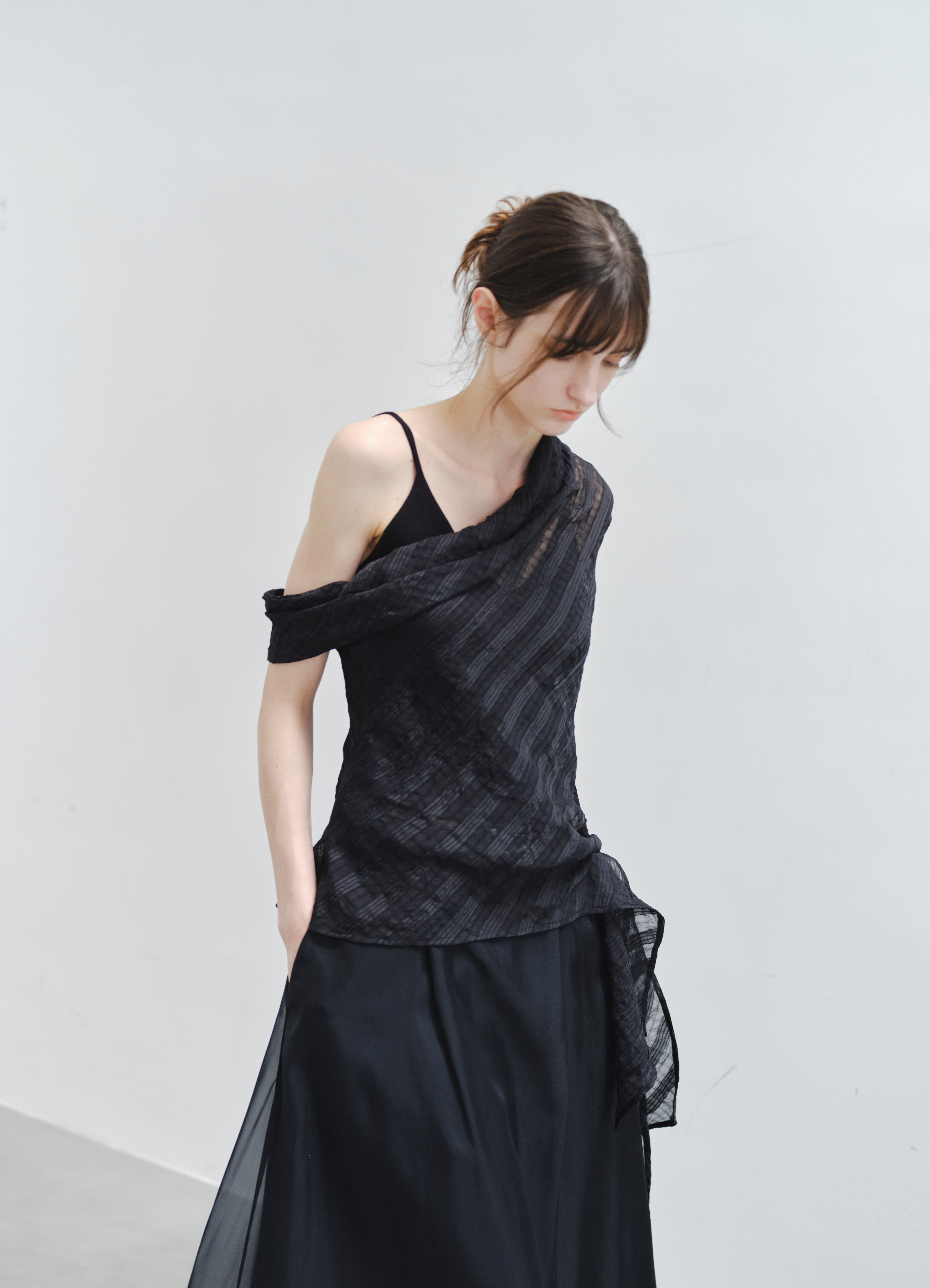 SIDE EDGE CHECK BLOUSE