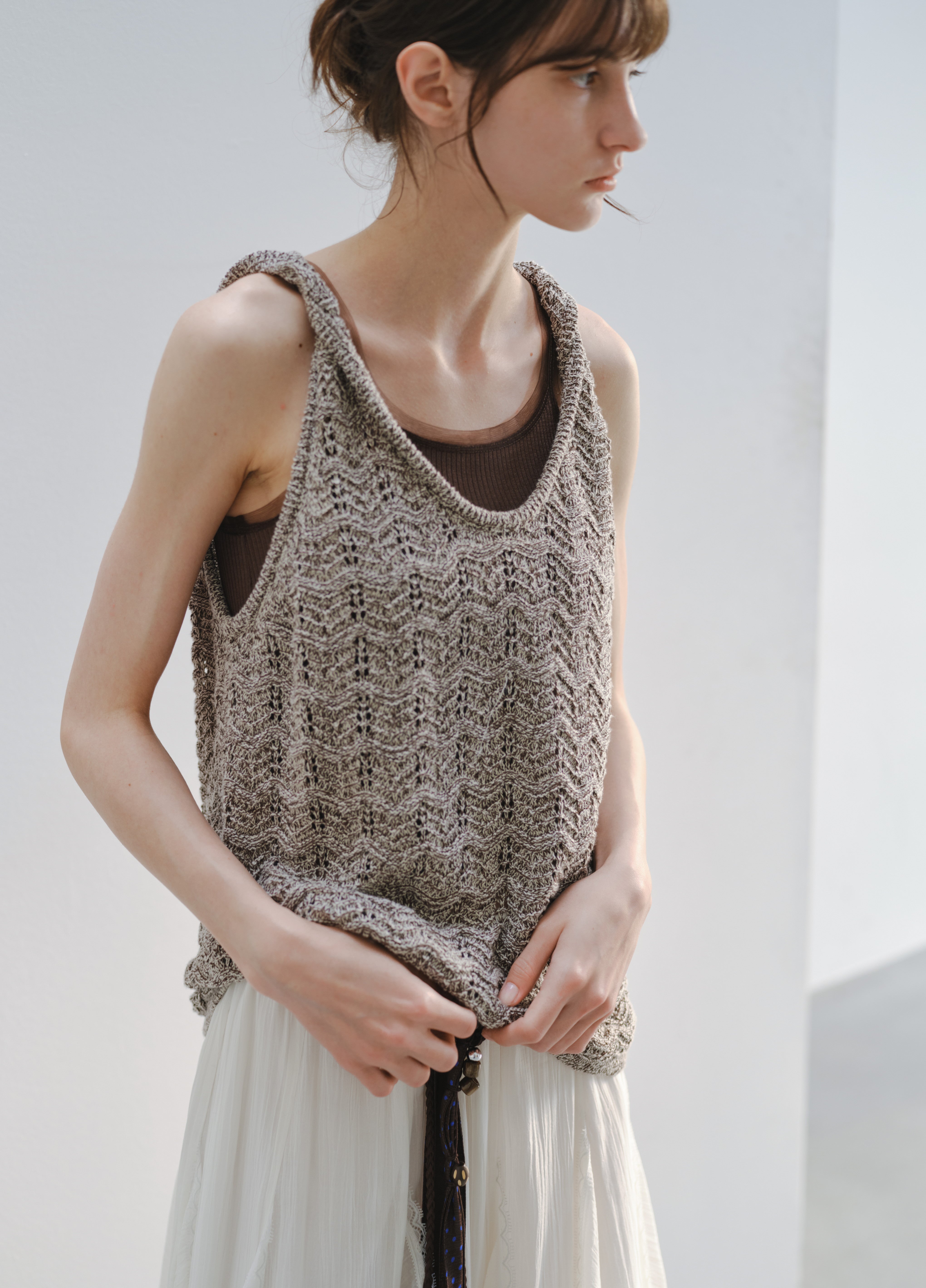 LOOSE TWIST KNIT VEST