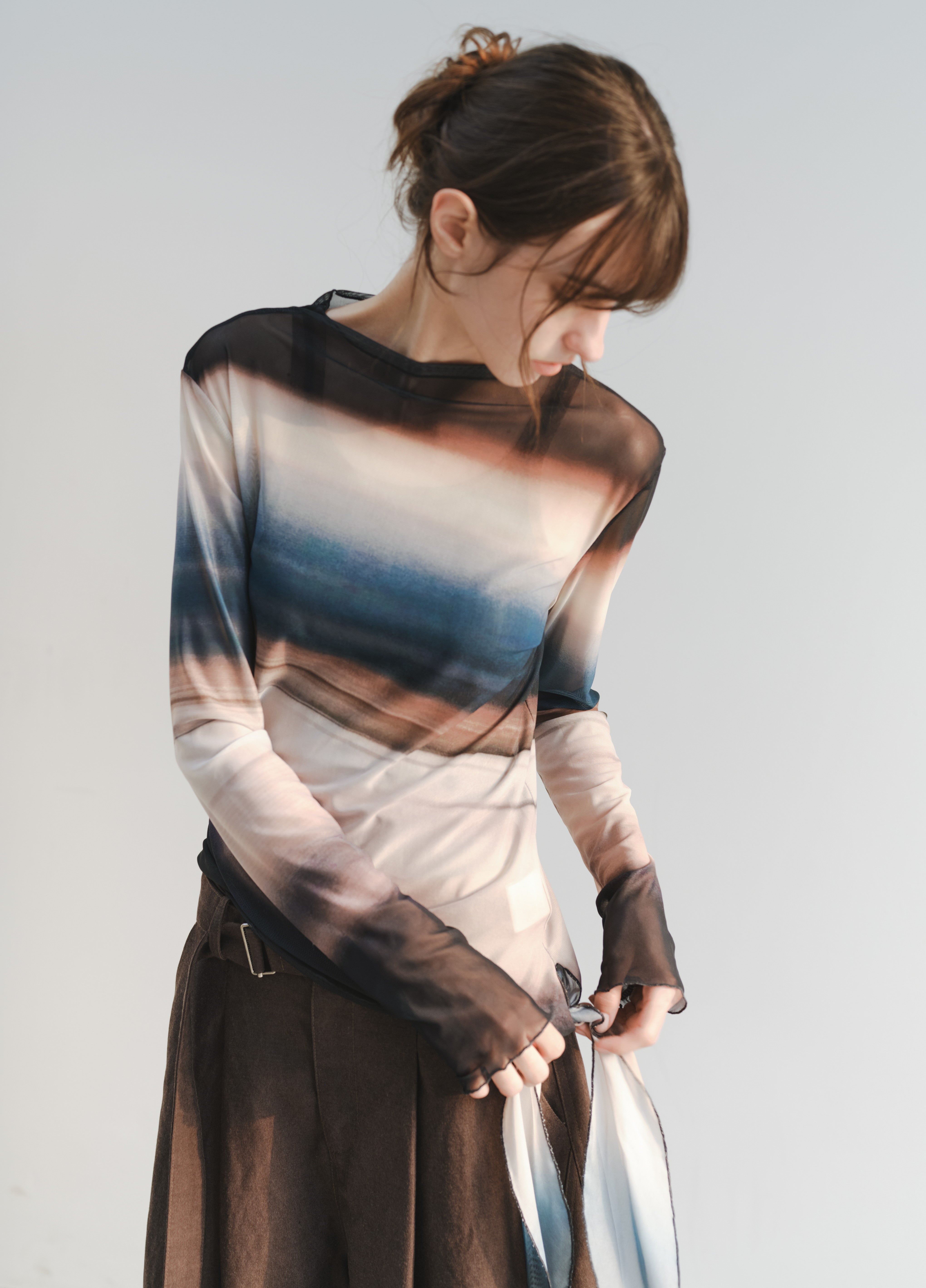 GLOW TIE SHEER TOP