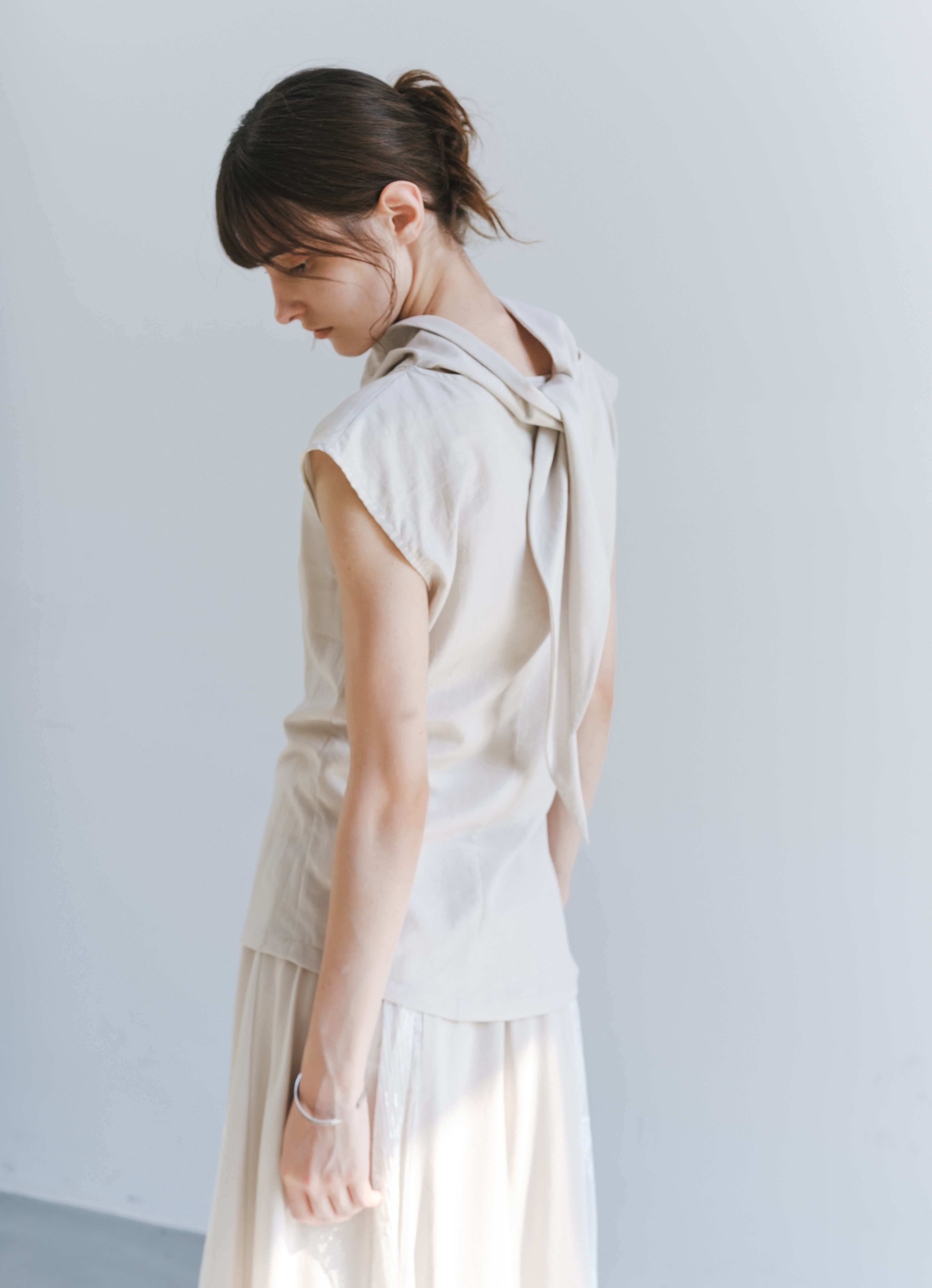 BACK TIE SOFT BLOUSE