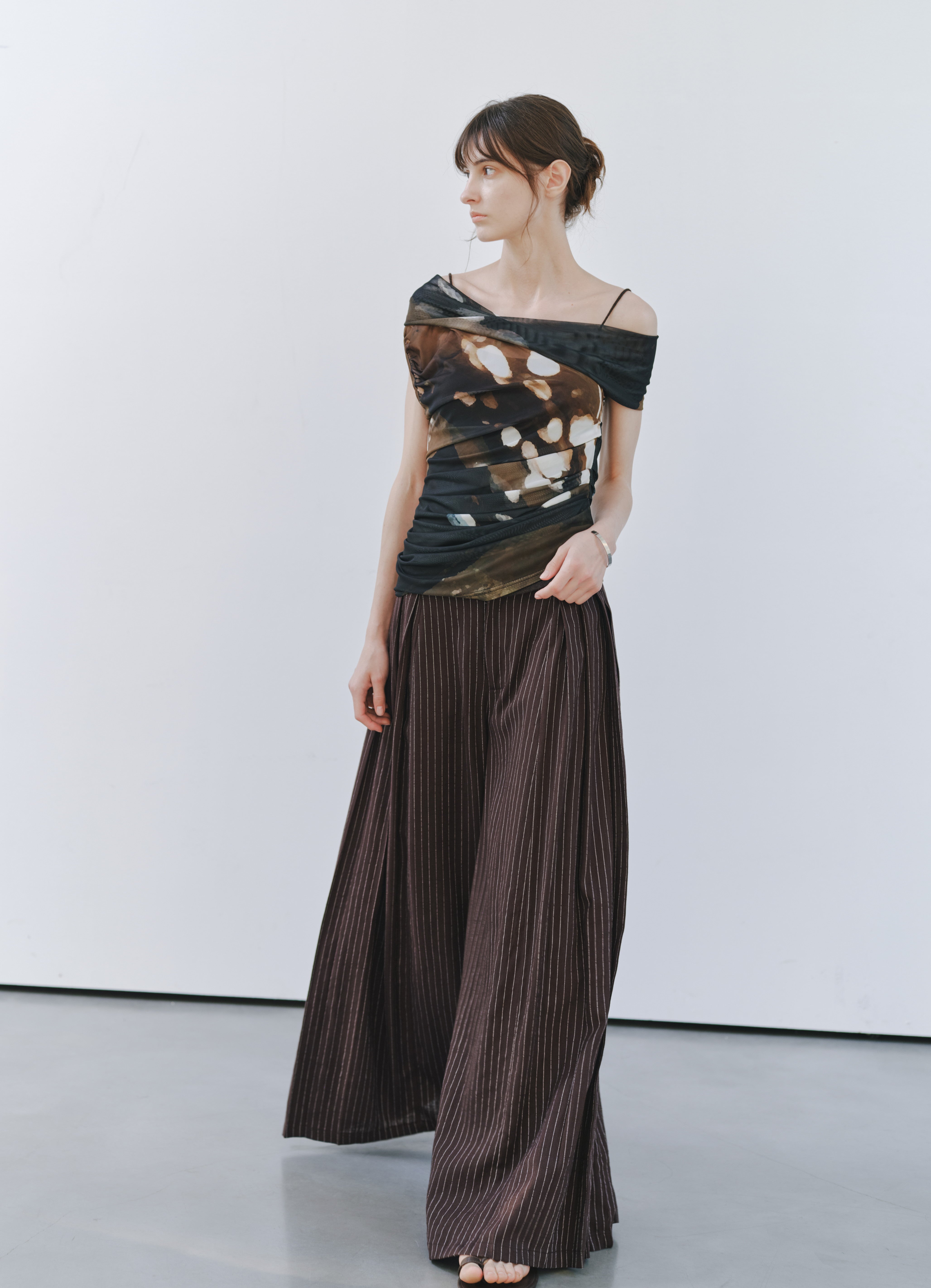 SIDE PLEAT STRIPE PANTS