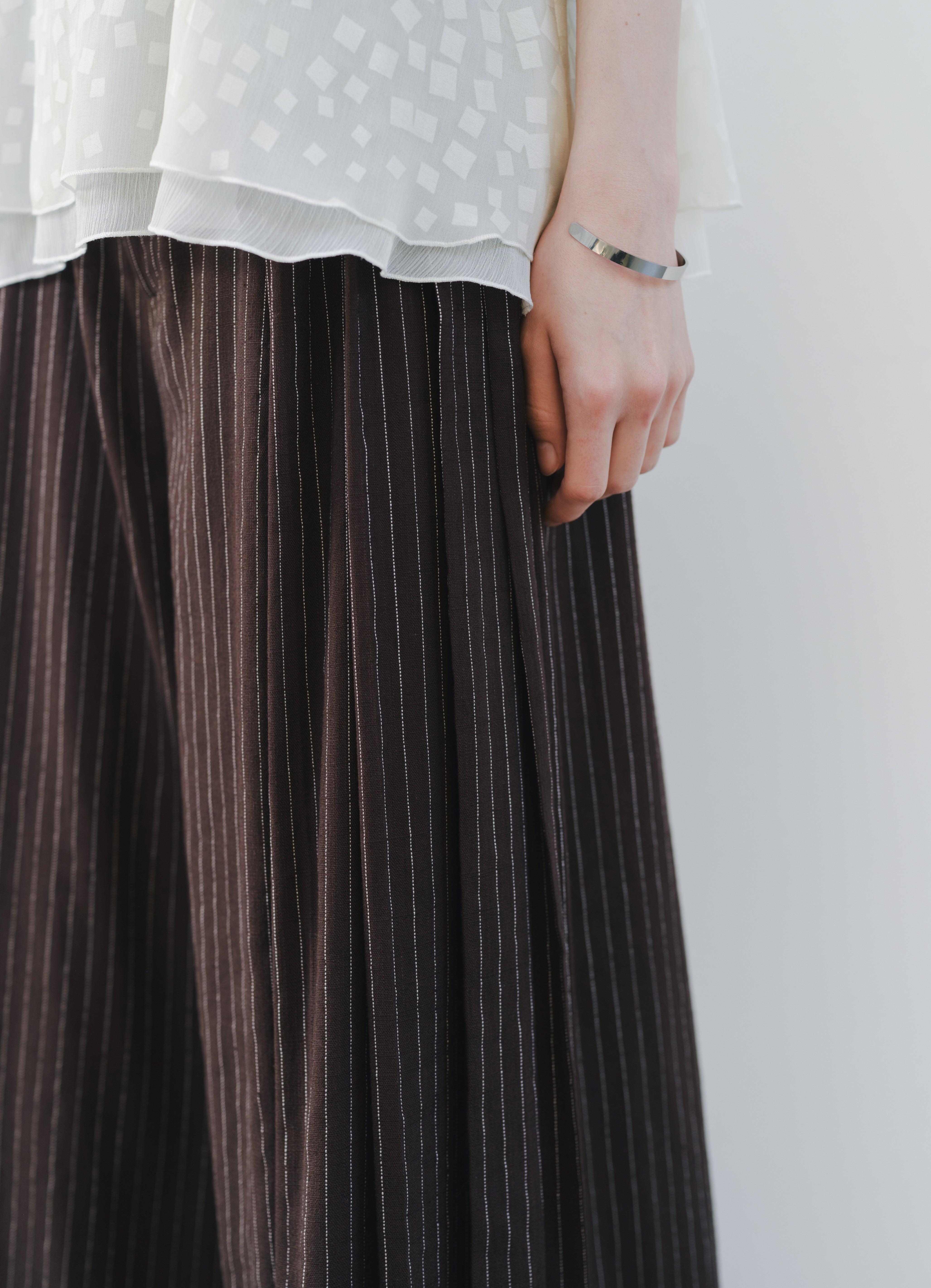 SIDE PLEAT STRIPE PANTS