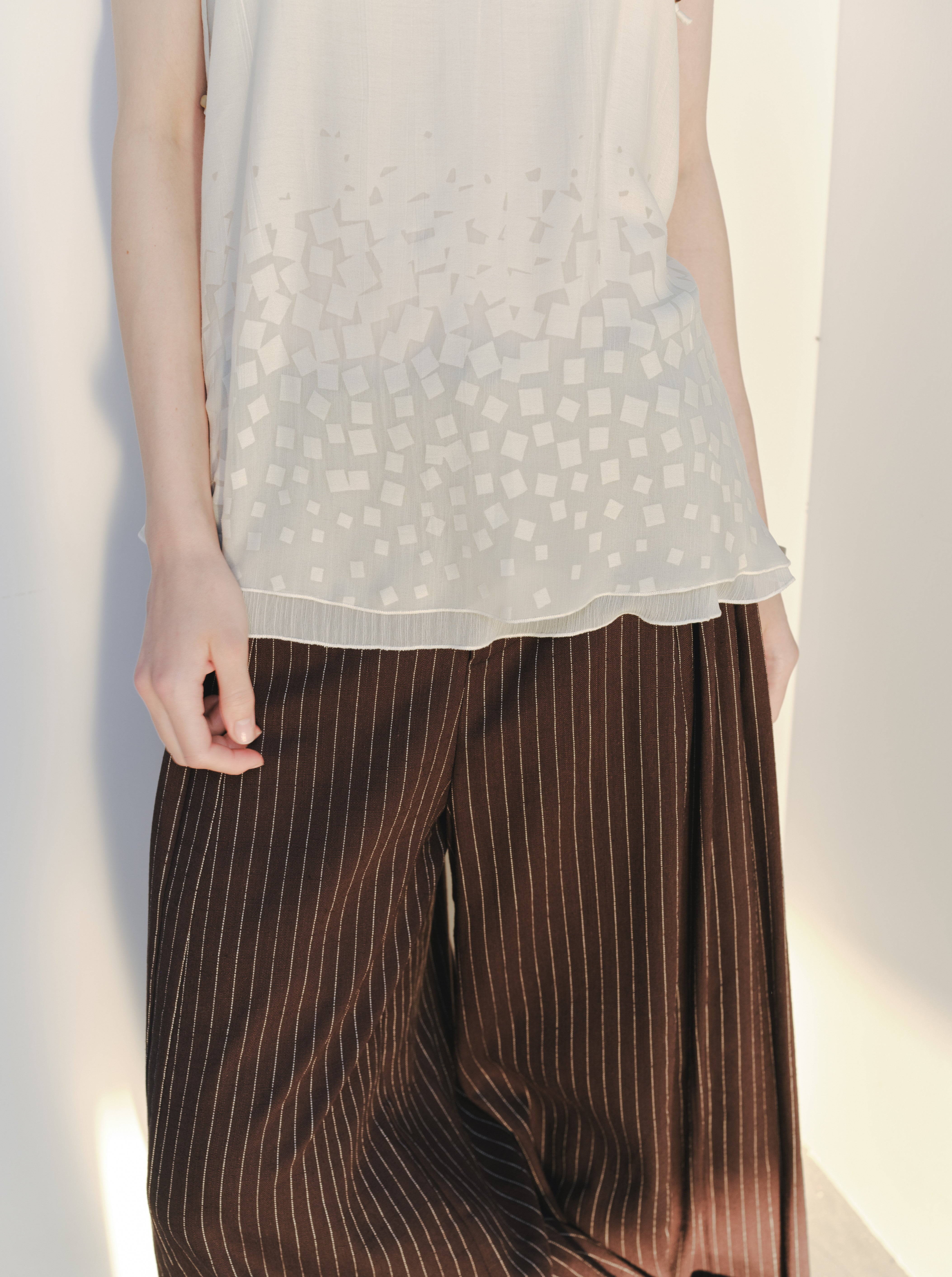 LAYERED FLARE CAMI TOP