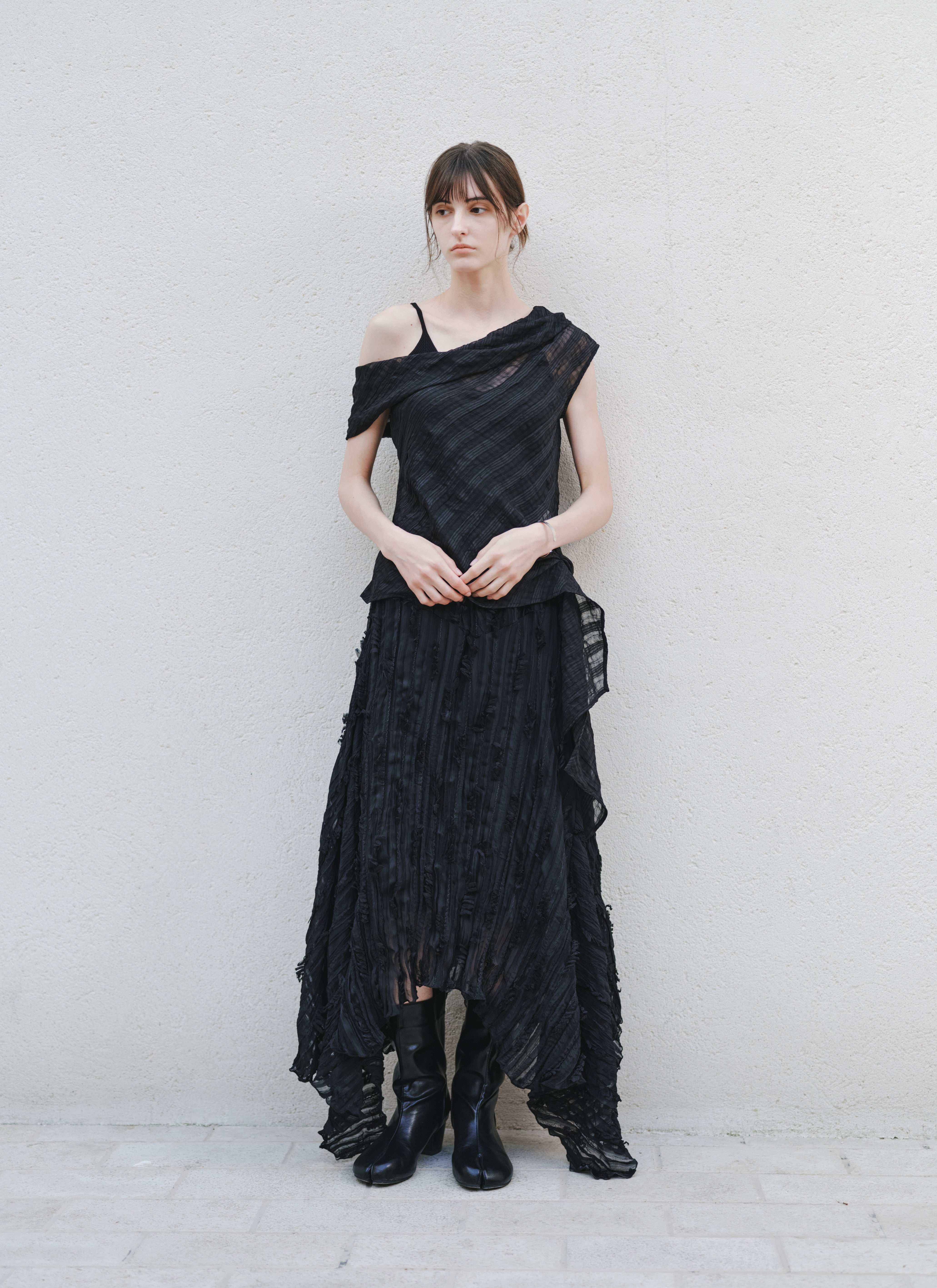 FEATHER TOUCH DESIGN SKIRT