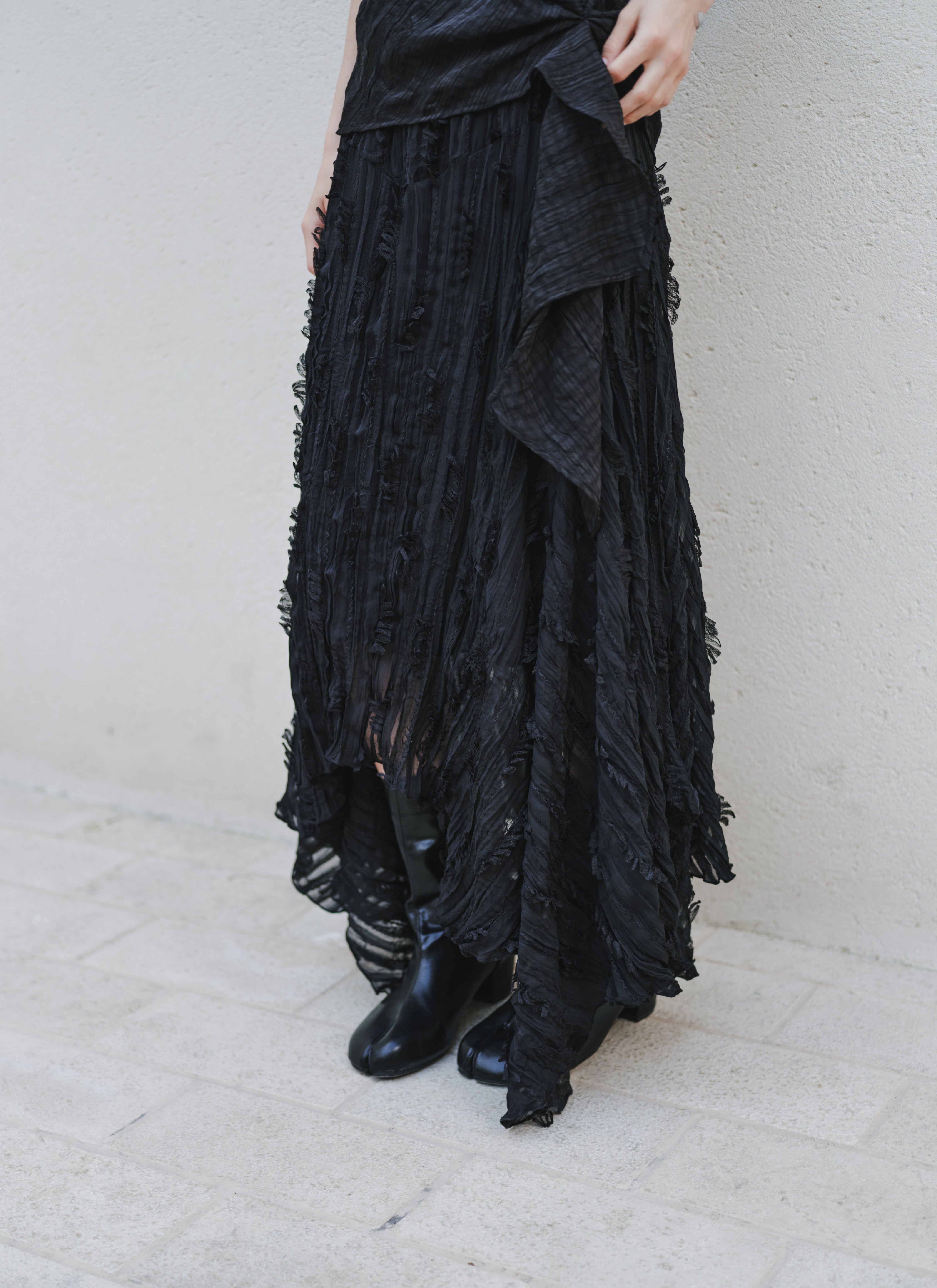 FEATHER TOUCH DESIGN SKIRT
