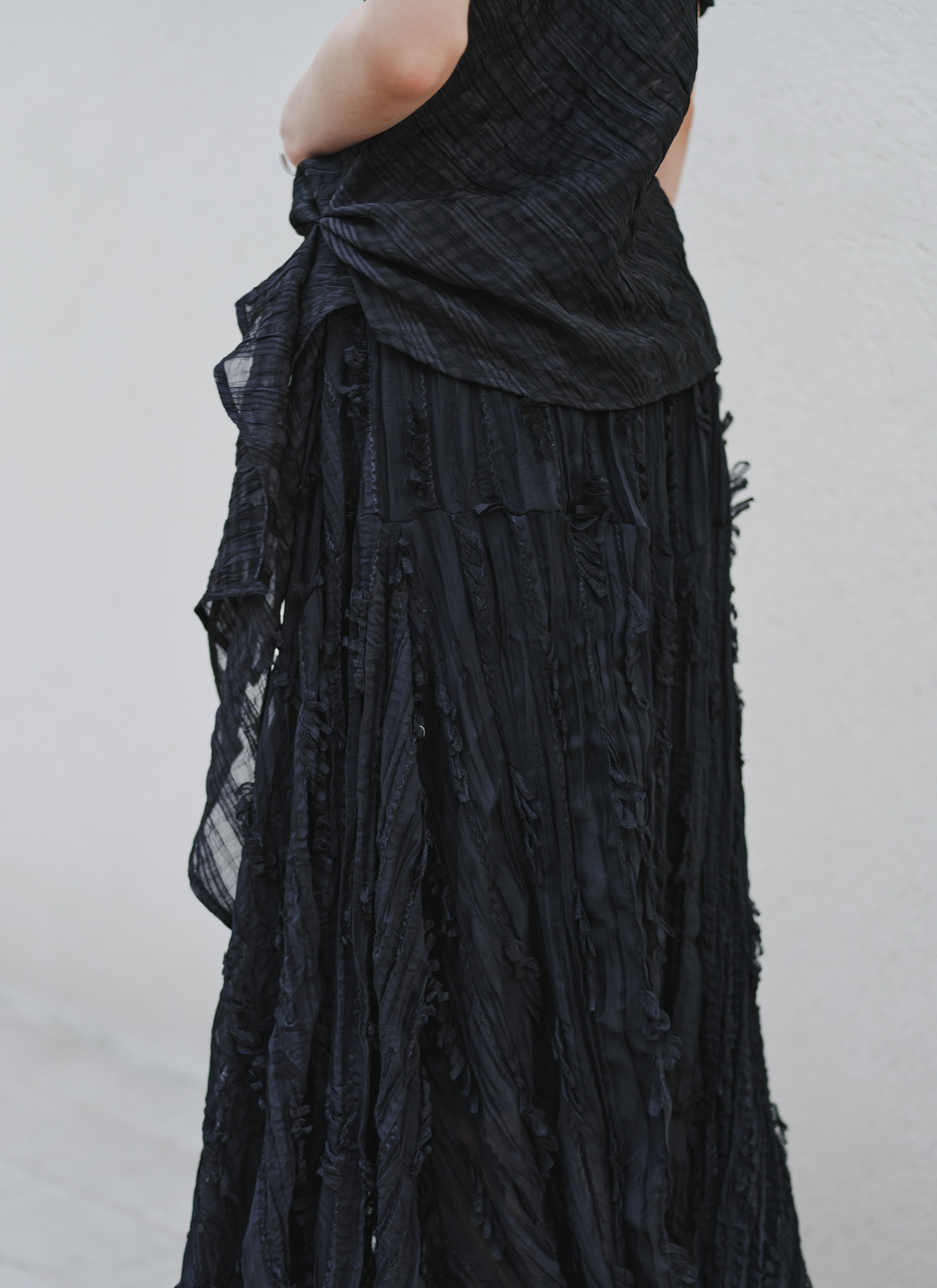 FEATHER TOUCH DESIGN SKIRT