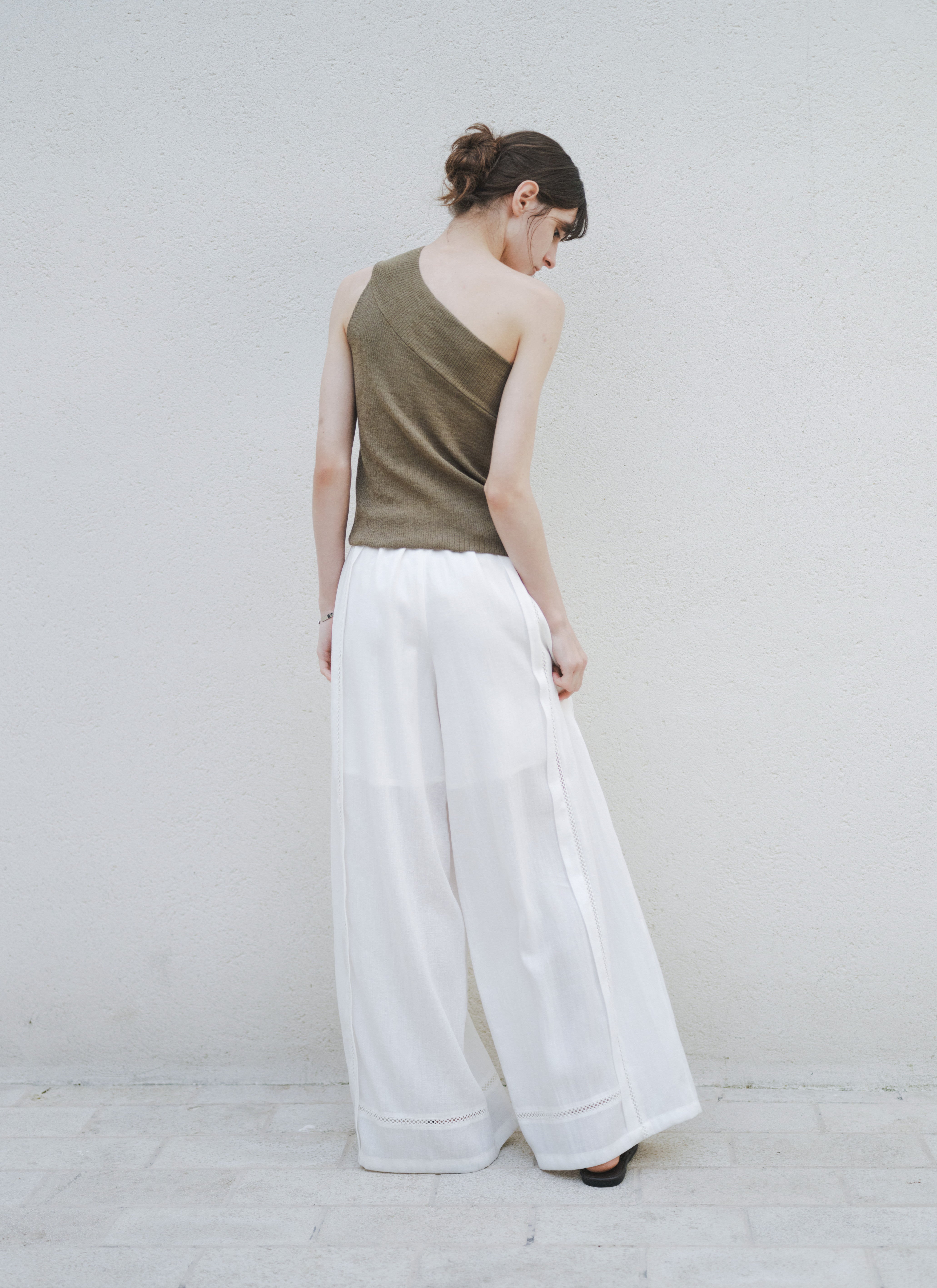CROCHET LINE WIDE PANTS
