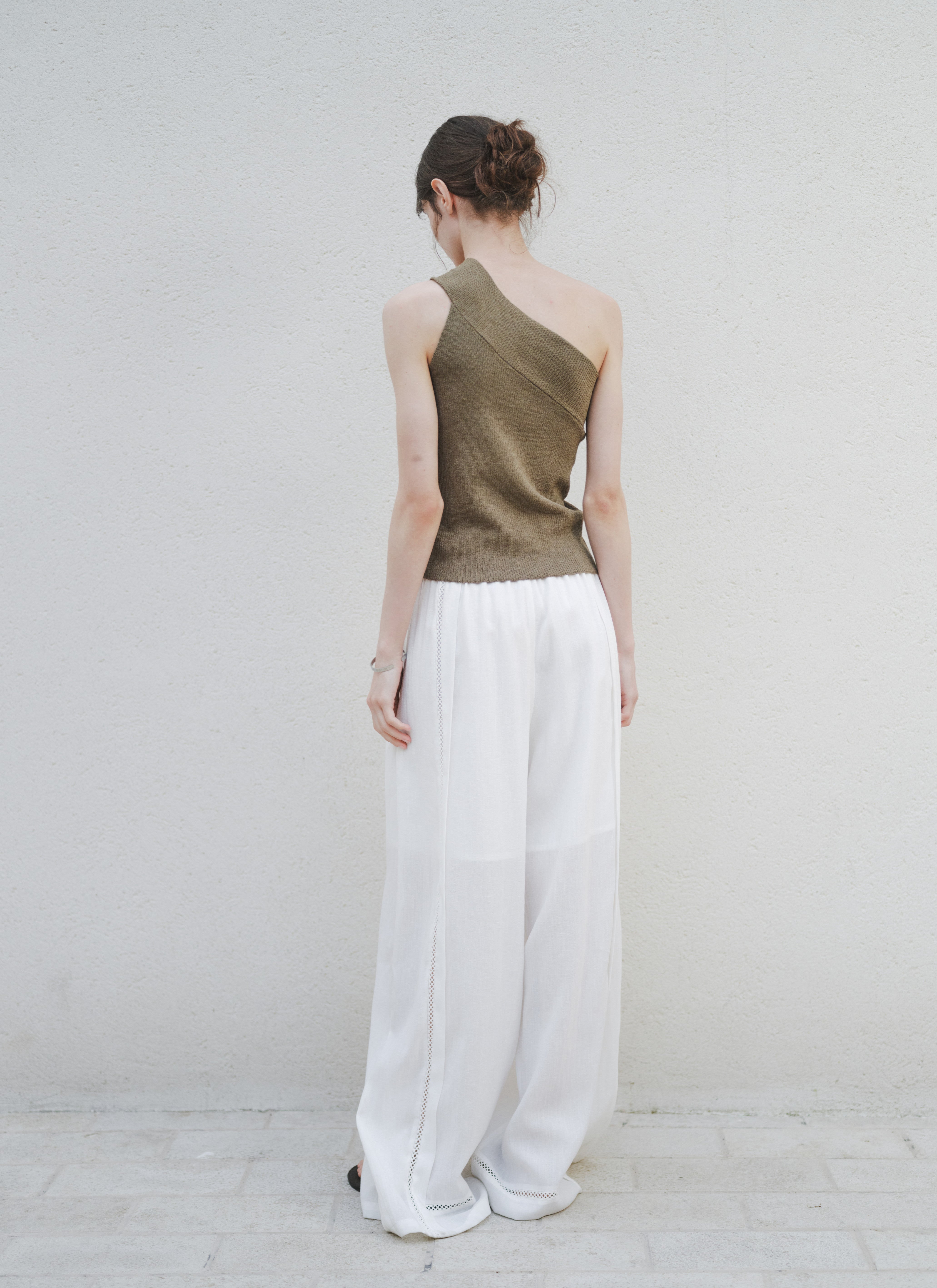 CROCHET LINE WIDE PANTS