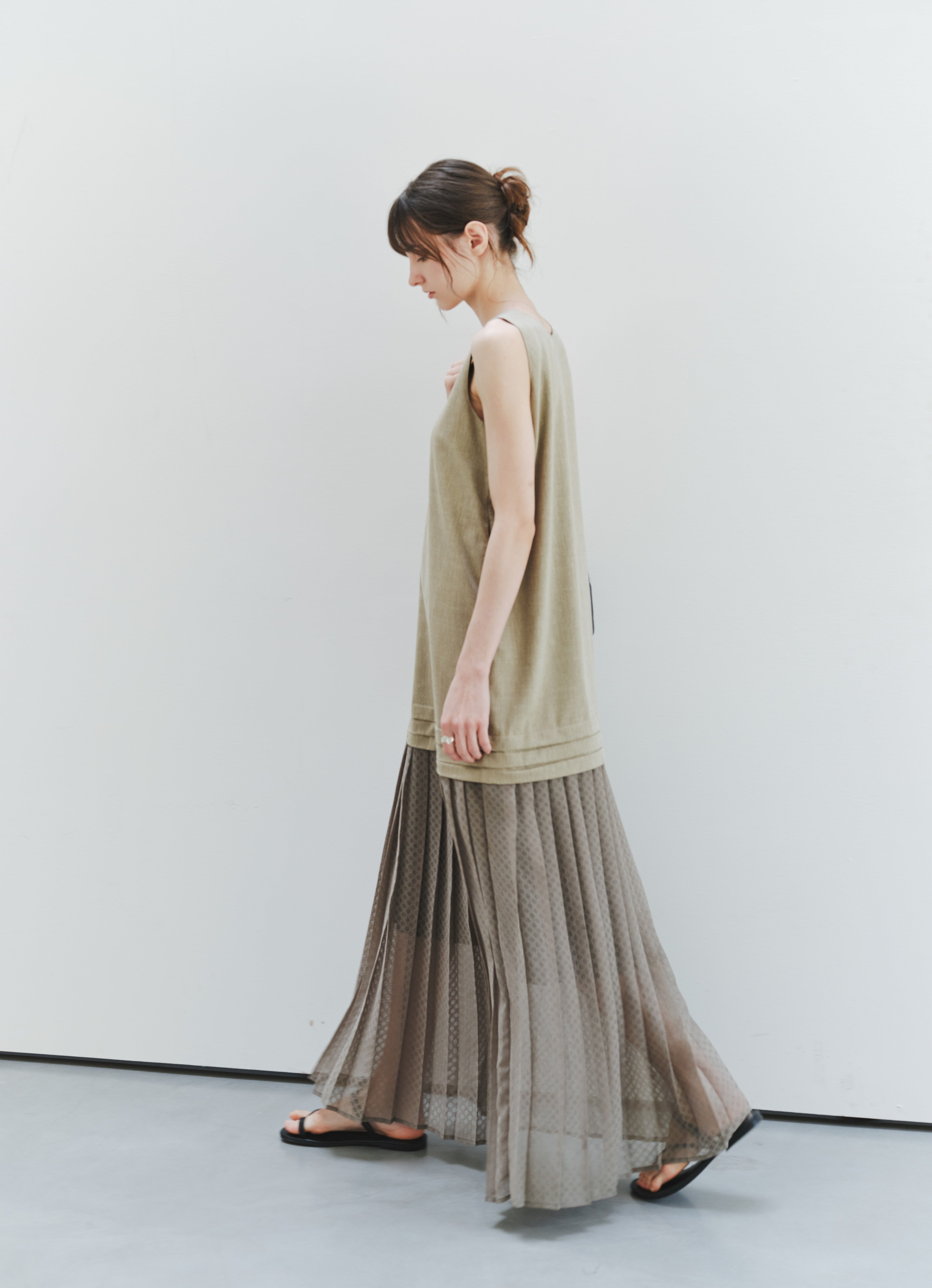BUBBLE PLEAT DOCKING DRESS