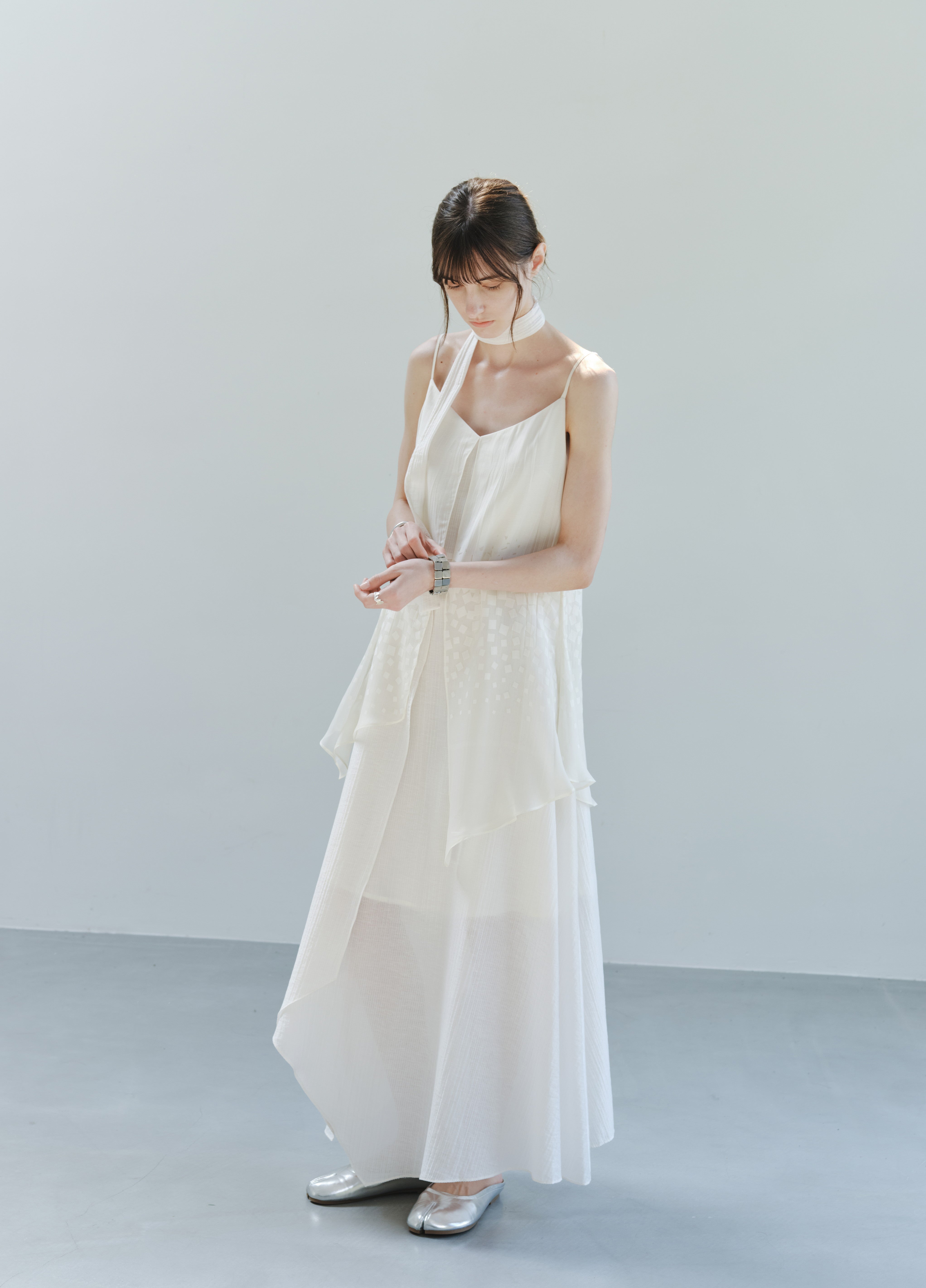 LAYERED FLARE FLOW DRESS