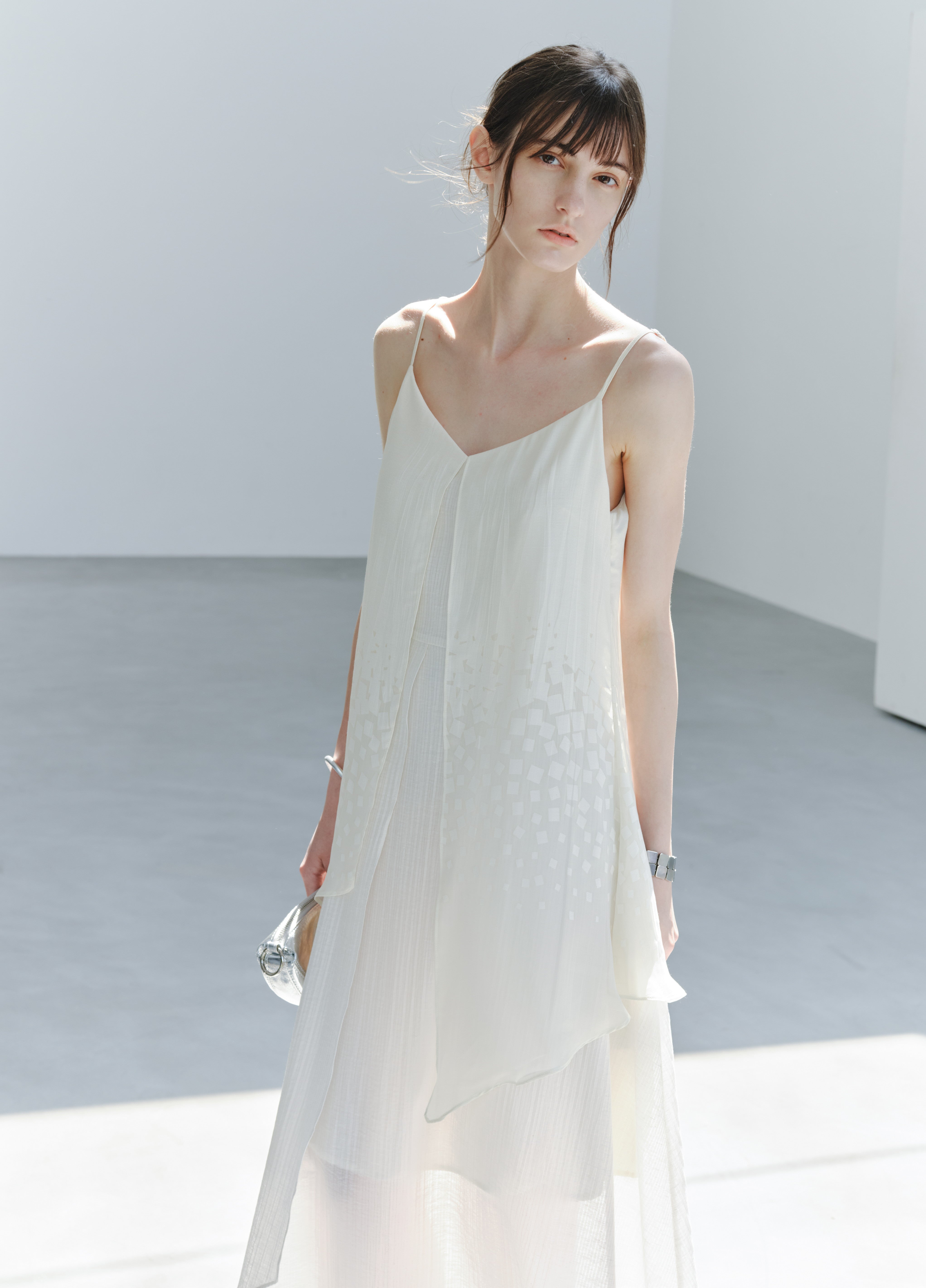 LAYERED FLARE FLOW DRESS