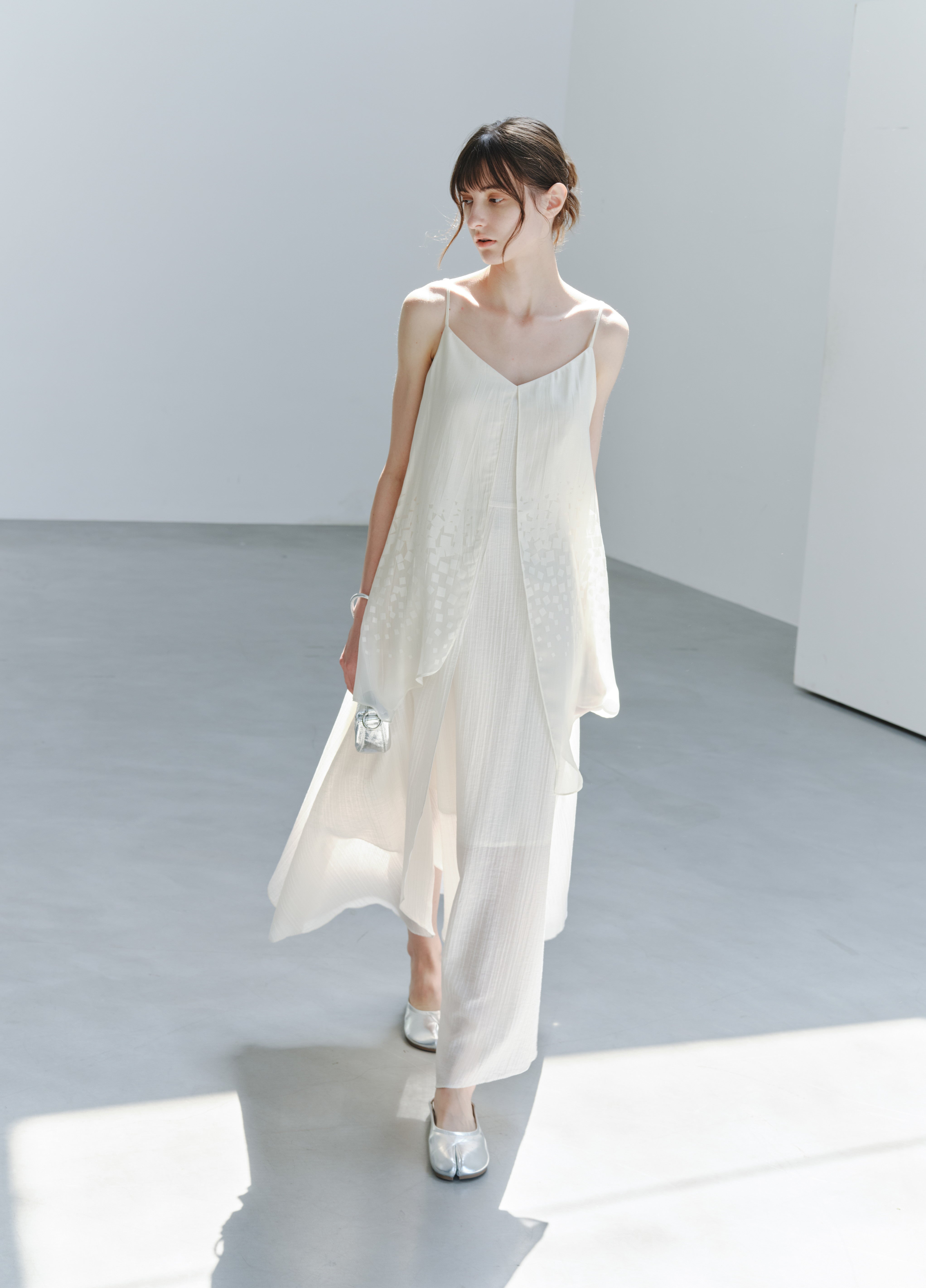 LAYERED FLARE FLOW DRESS