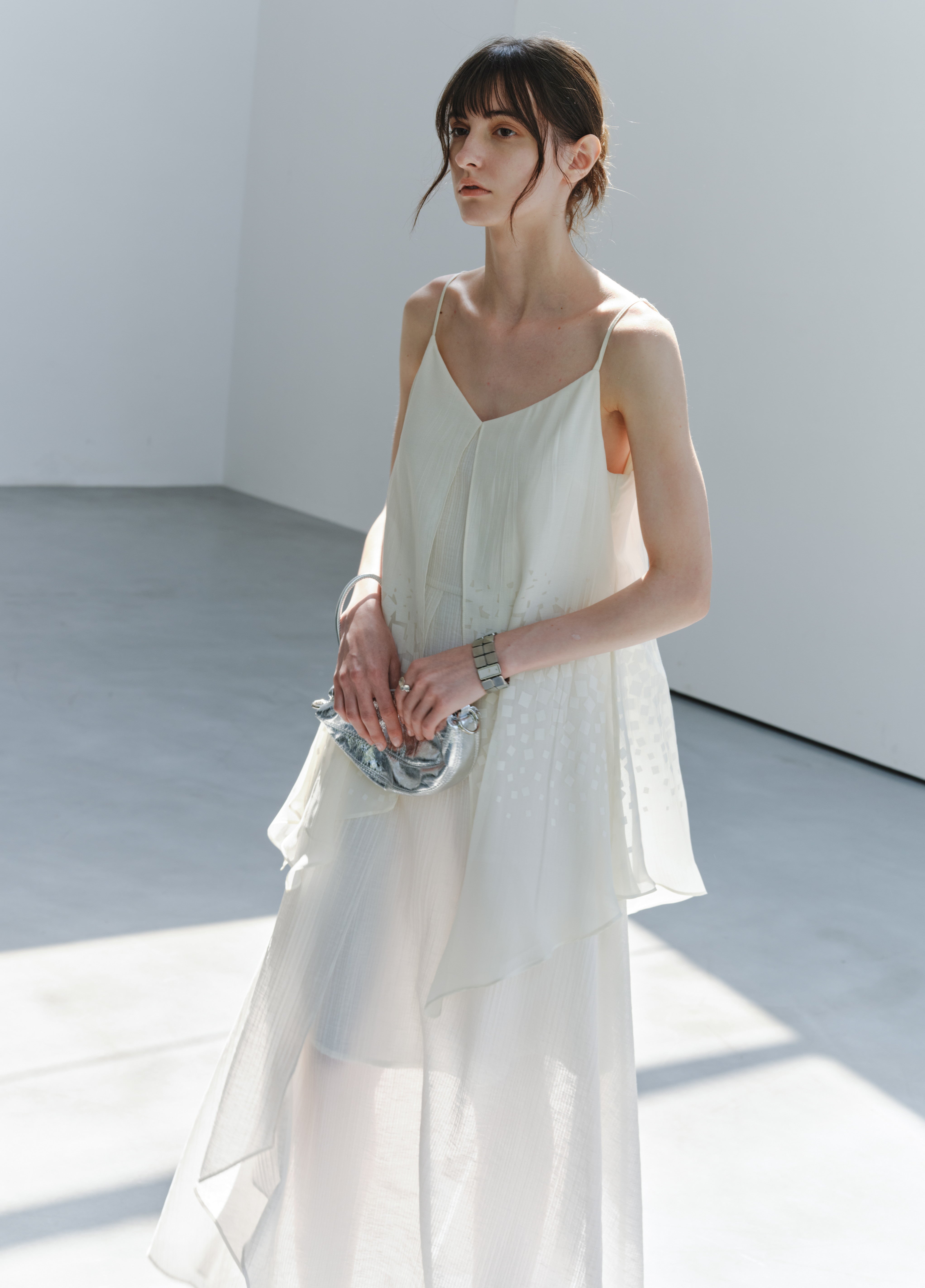LAYERED FLARE FLOW DRESS