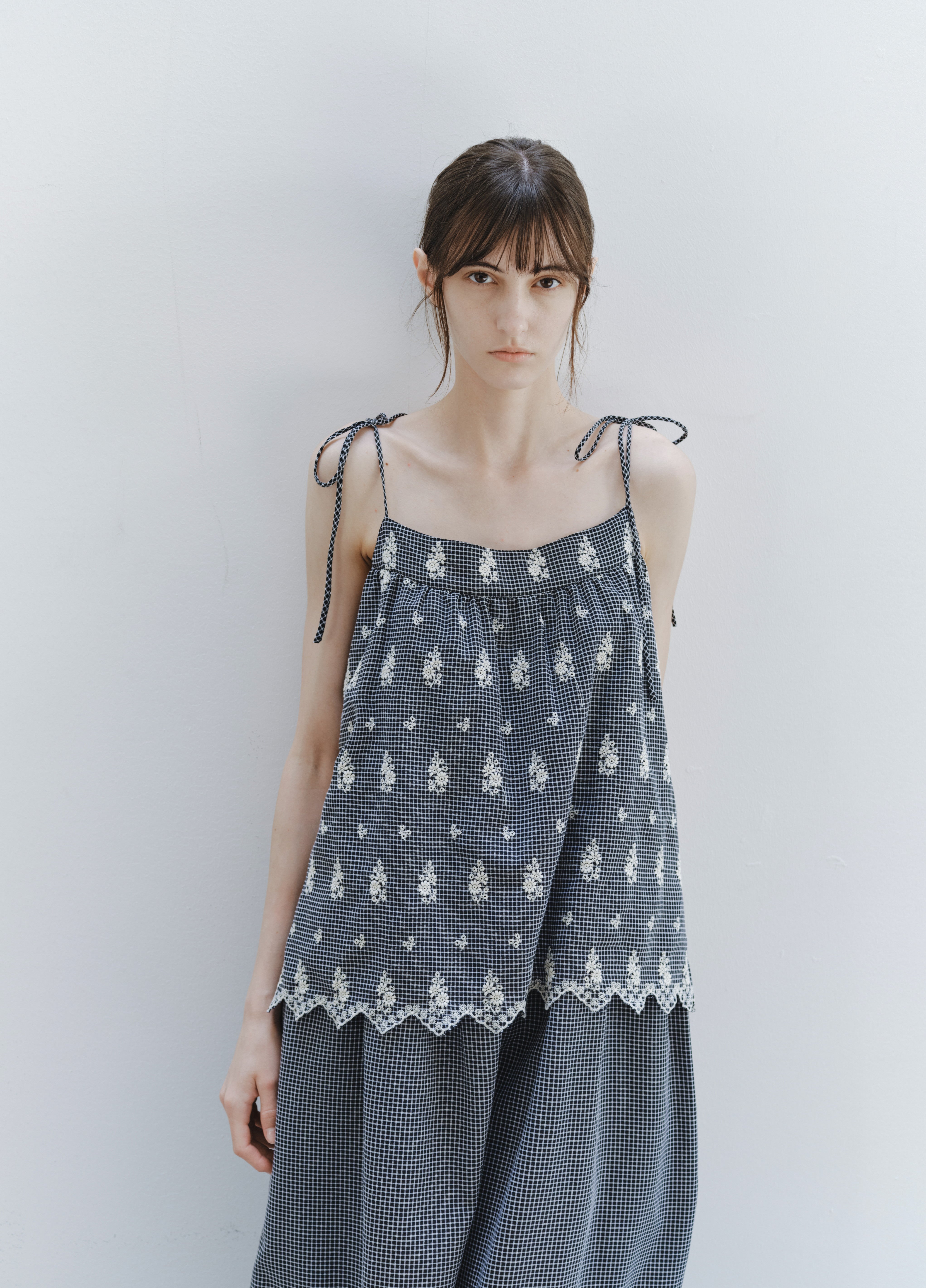 FLOWER STITCH CHECK DRESS
