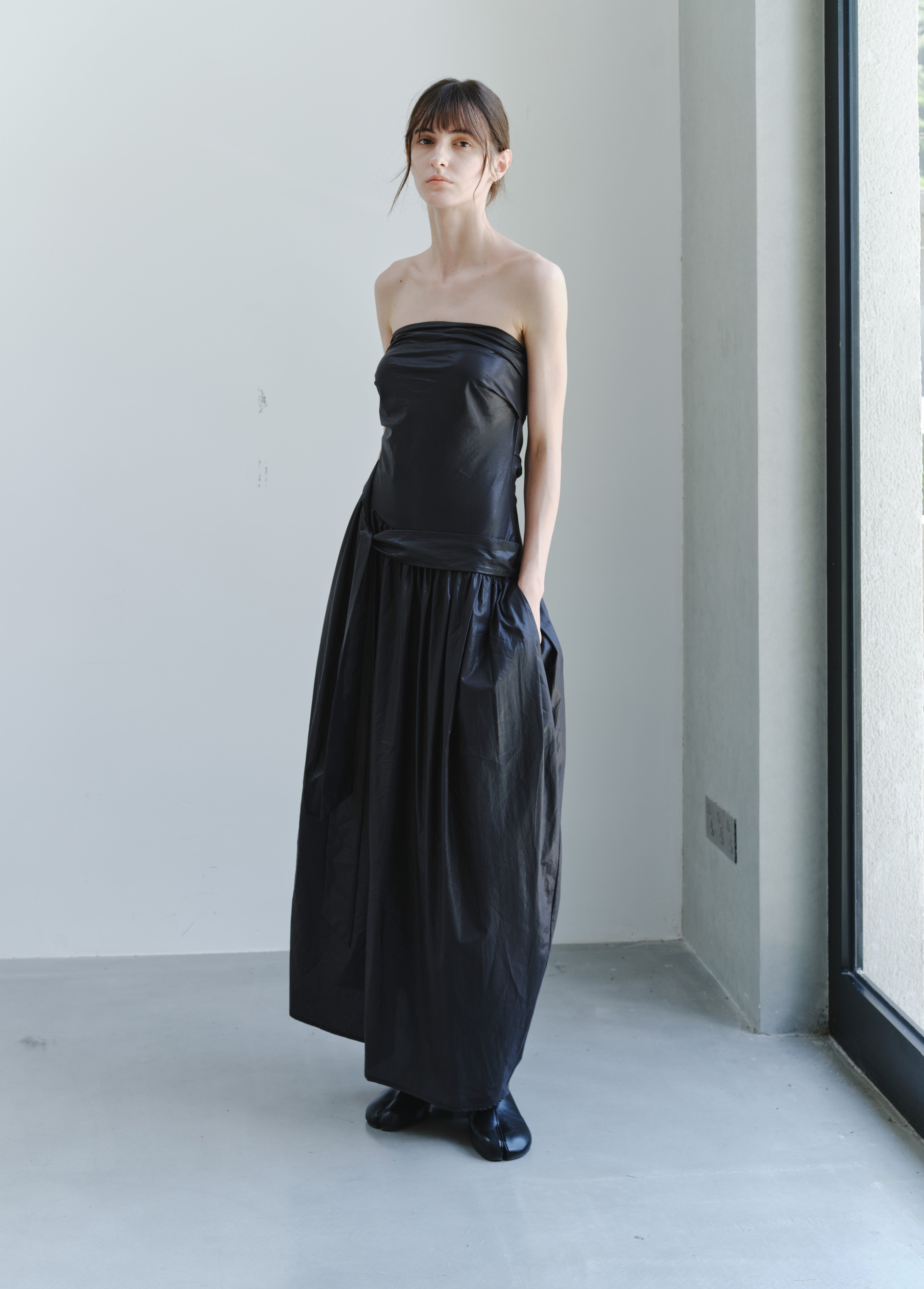 GATHER FIT GLOSS DRESS