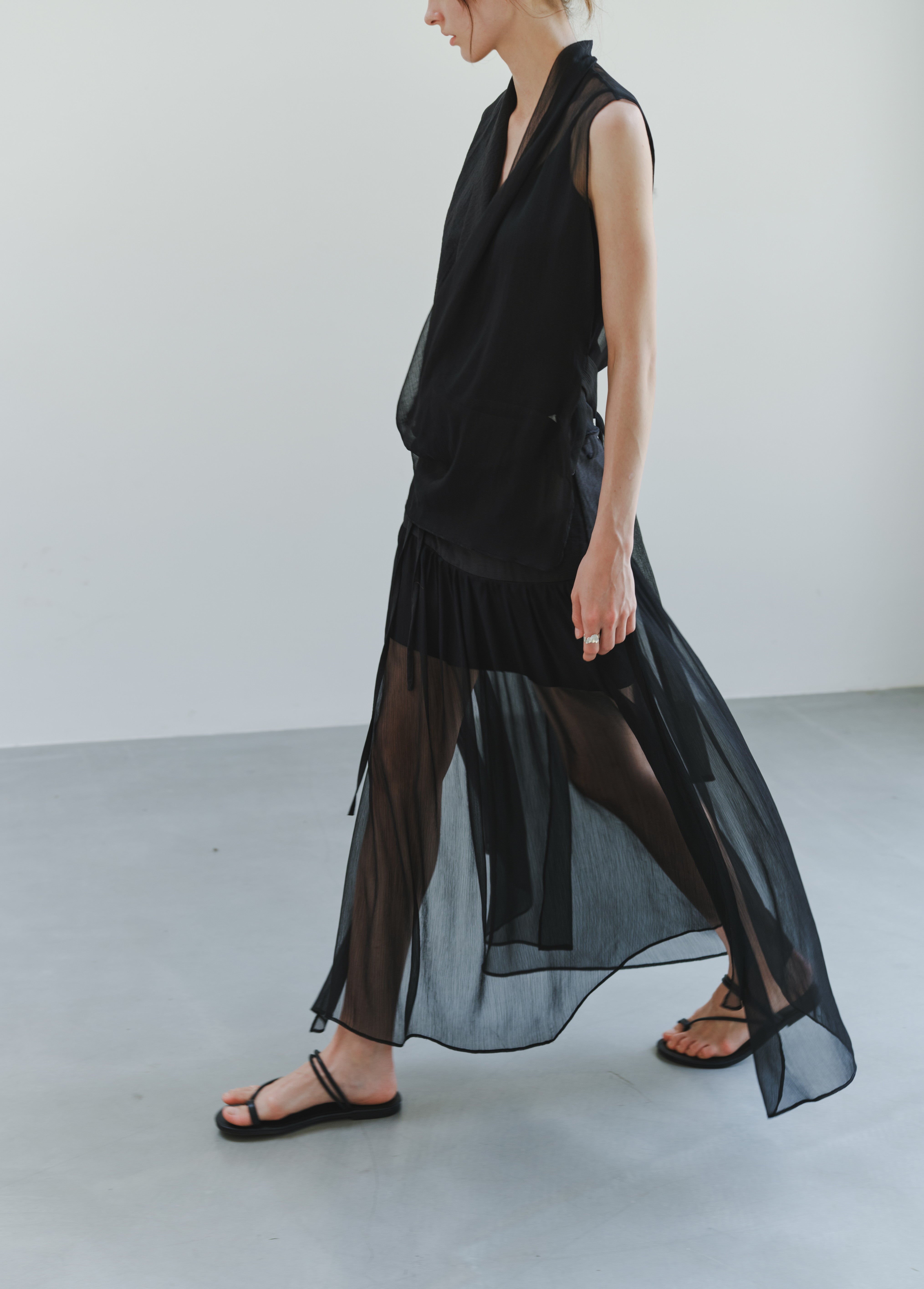 SHEER TULLE PLEAT SKIRT