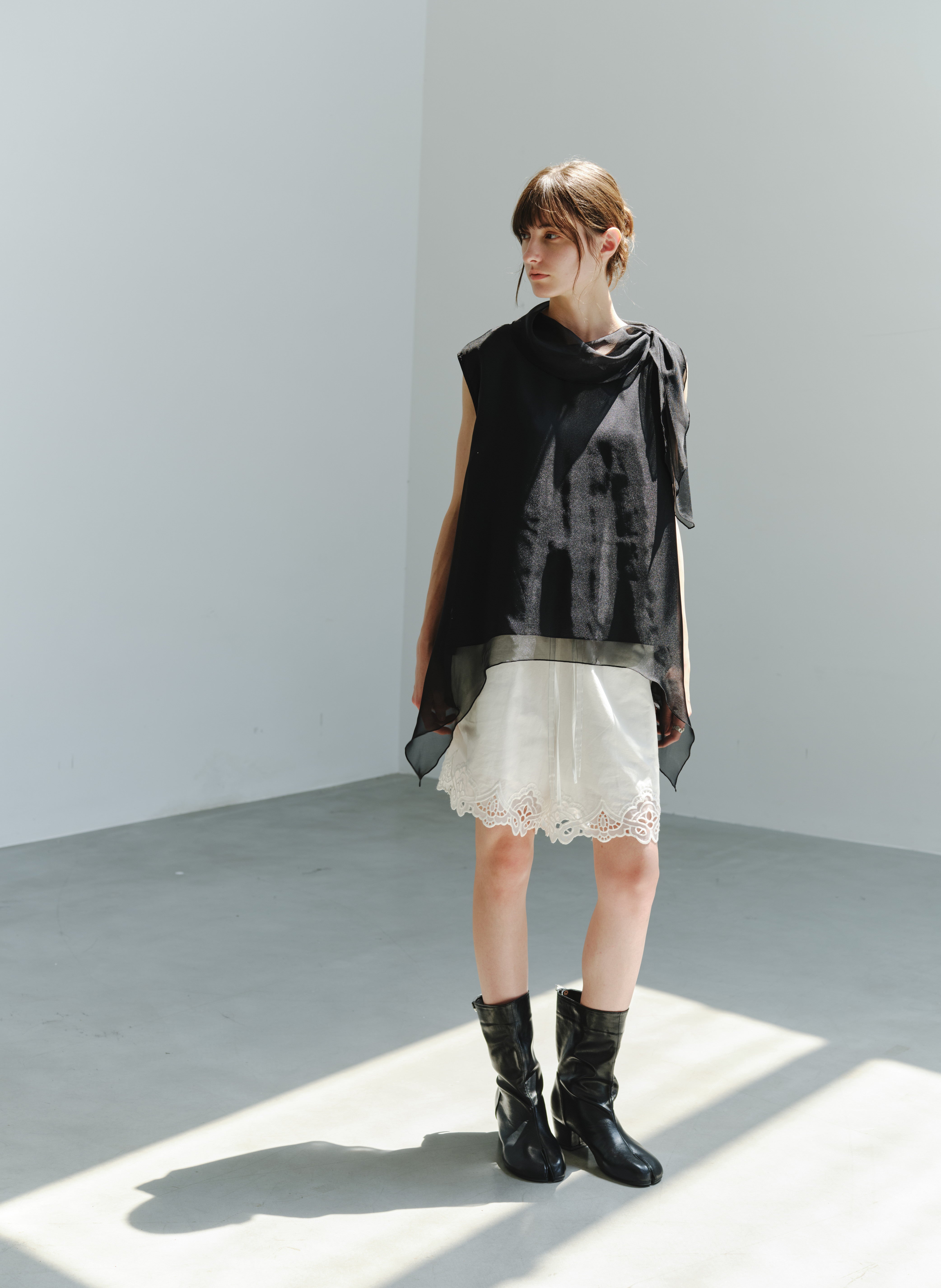 SHEER VEIL LAYERED BLOUSE