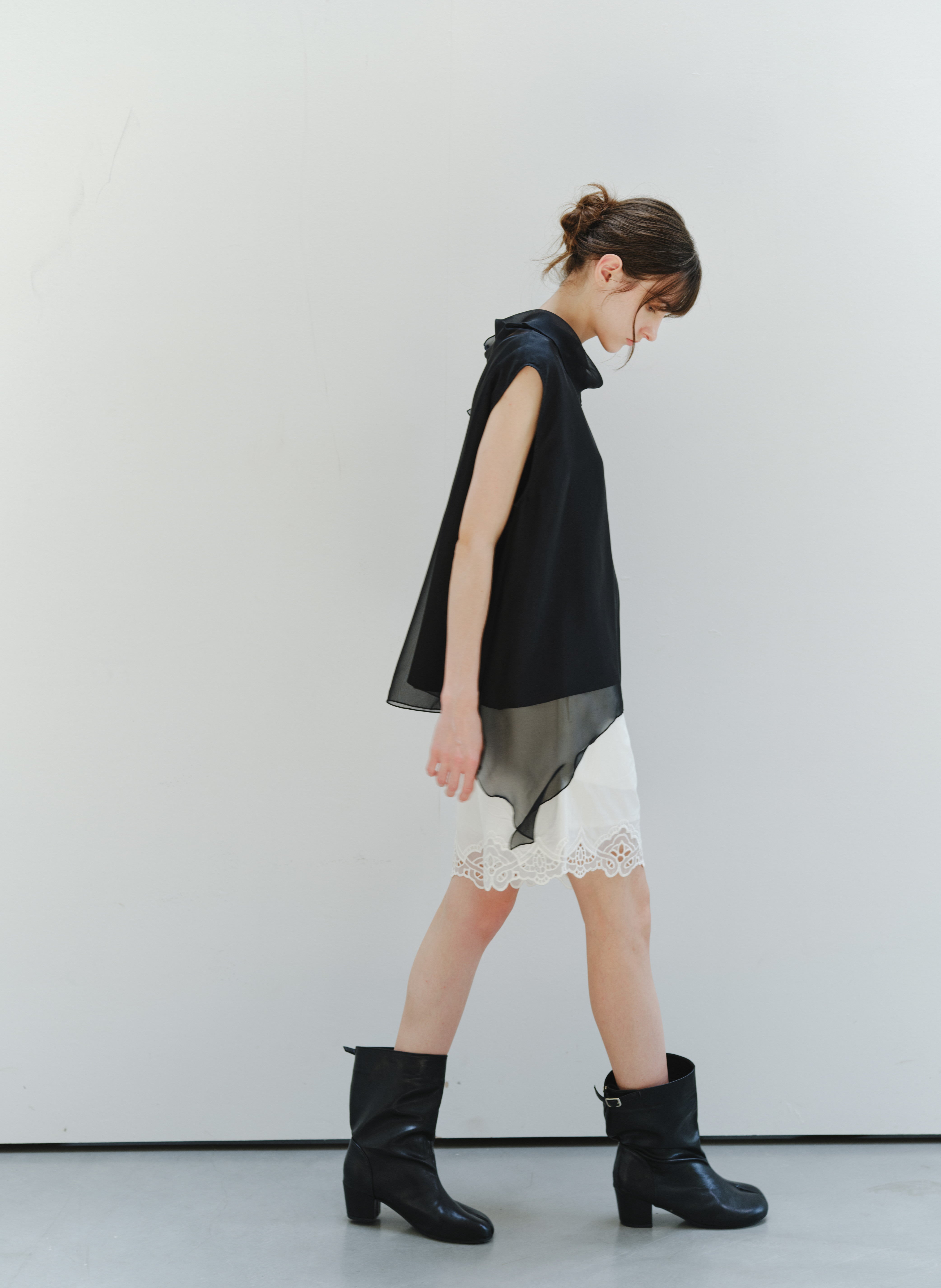 SHEER VEIL LAYERED BLOUSE
