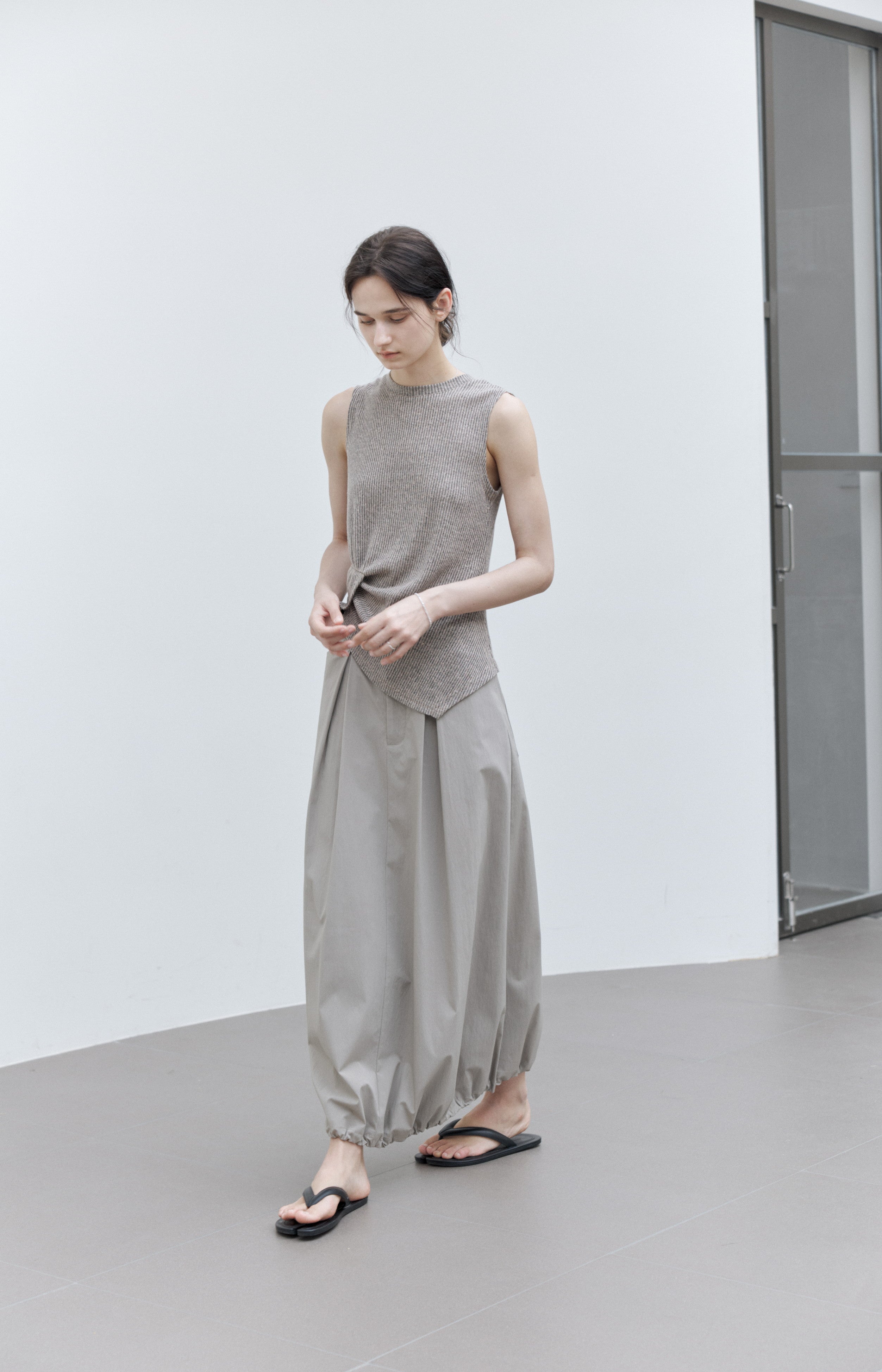WAIST EDGE RIB TOP / ウエストエッジリブトップ