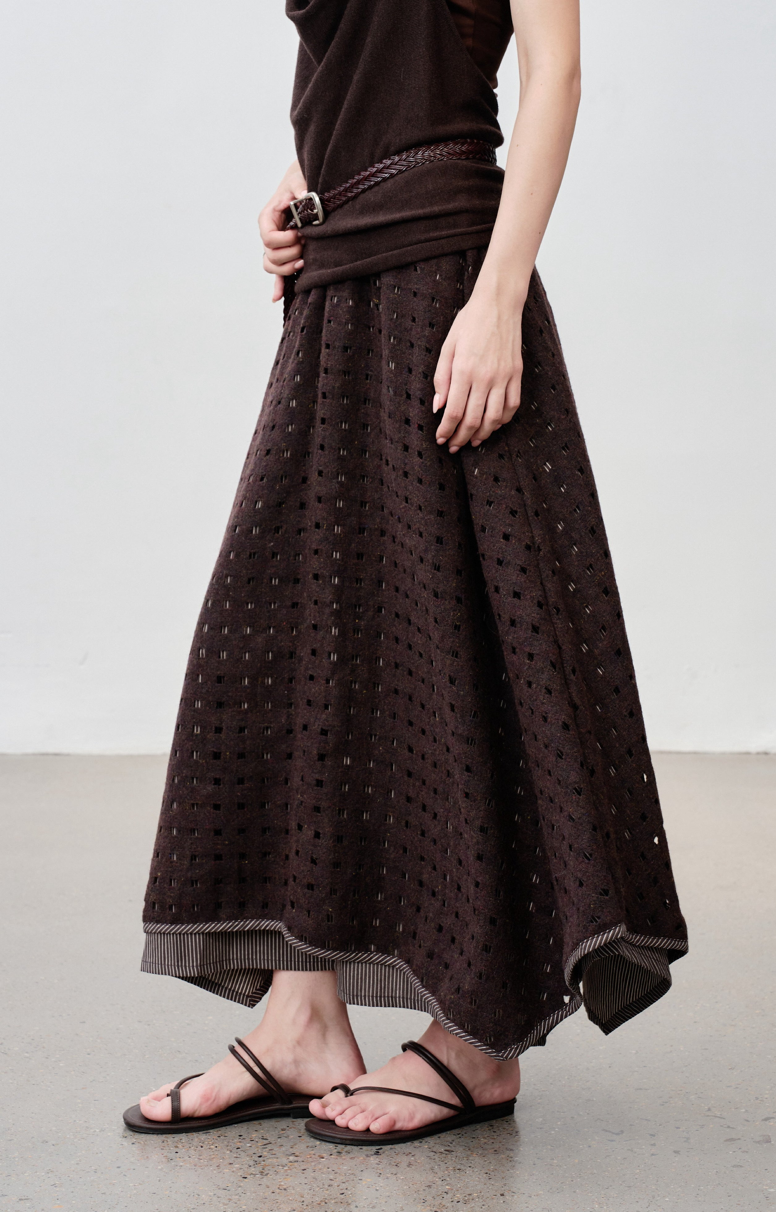 SQUARE MESH FLARE SKIRT