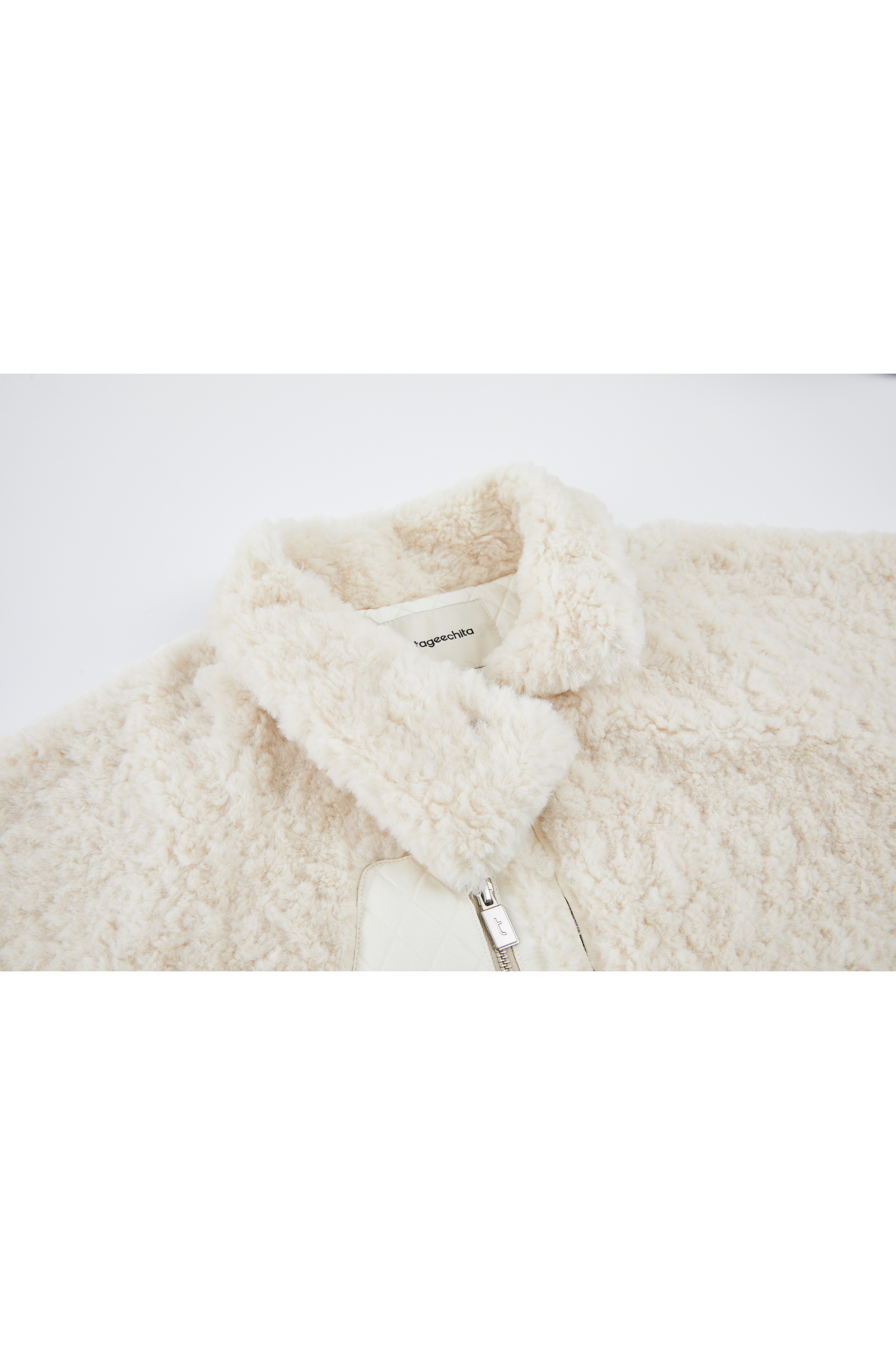 CONTRAST BOA MOUTON JACKET