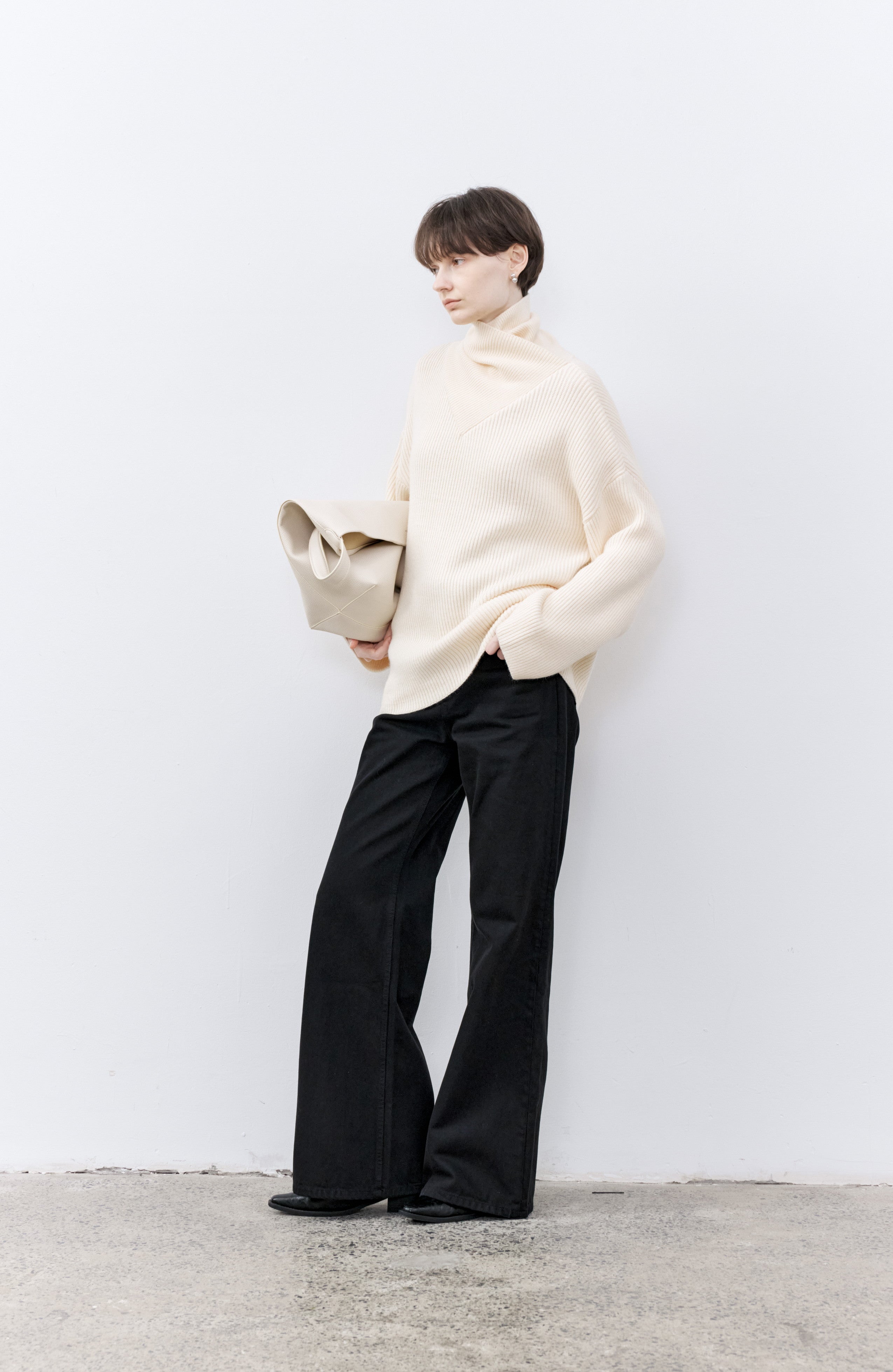 CROSS NECK OVER SWEATER / クロスネックオーバーセーター