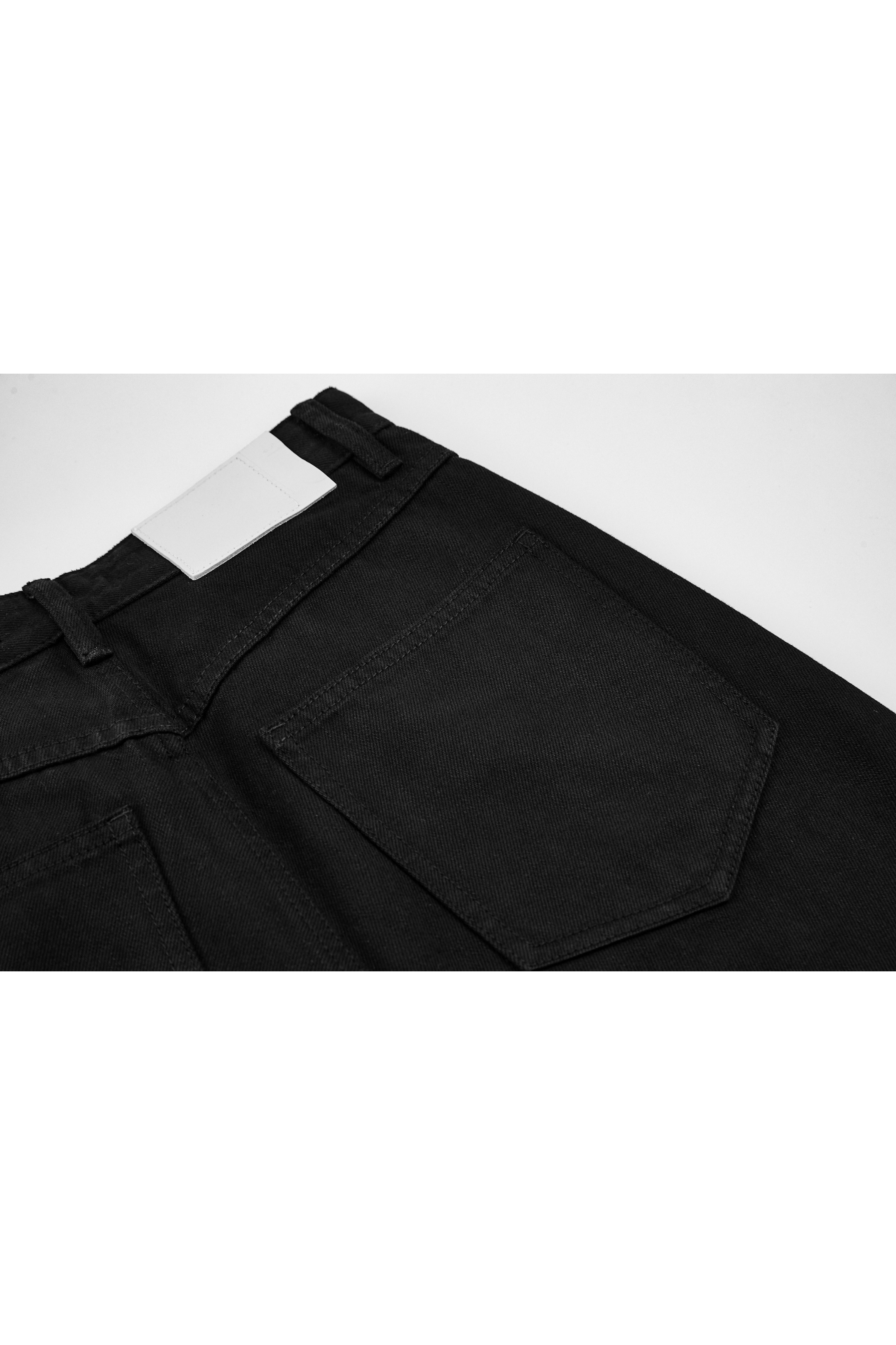 WASHED BLACK FLARE JEANS