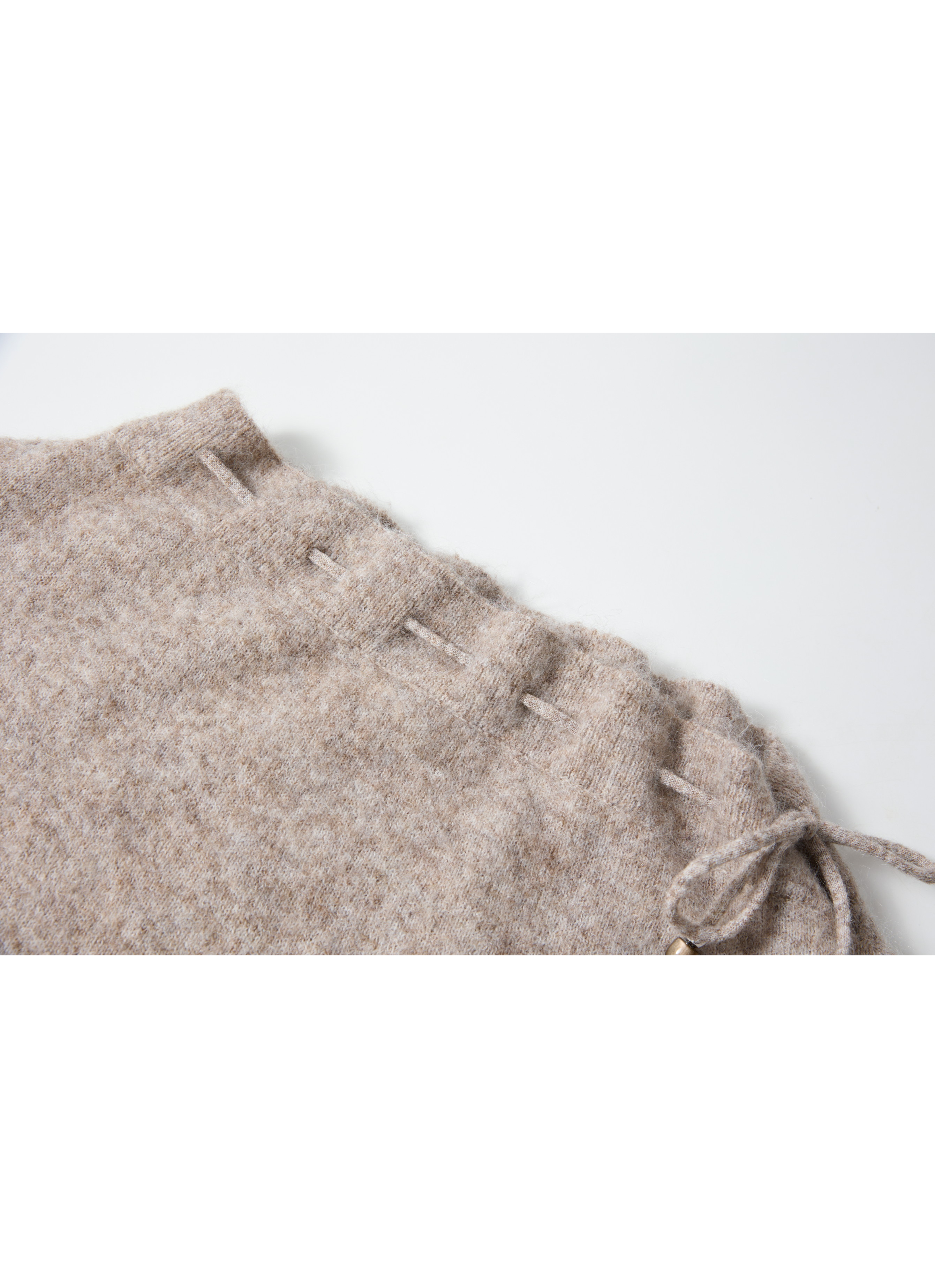 2WAY STRING POUCH SWEATER