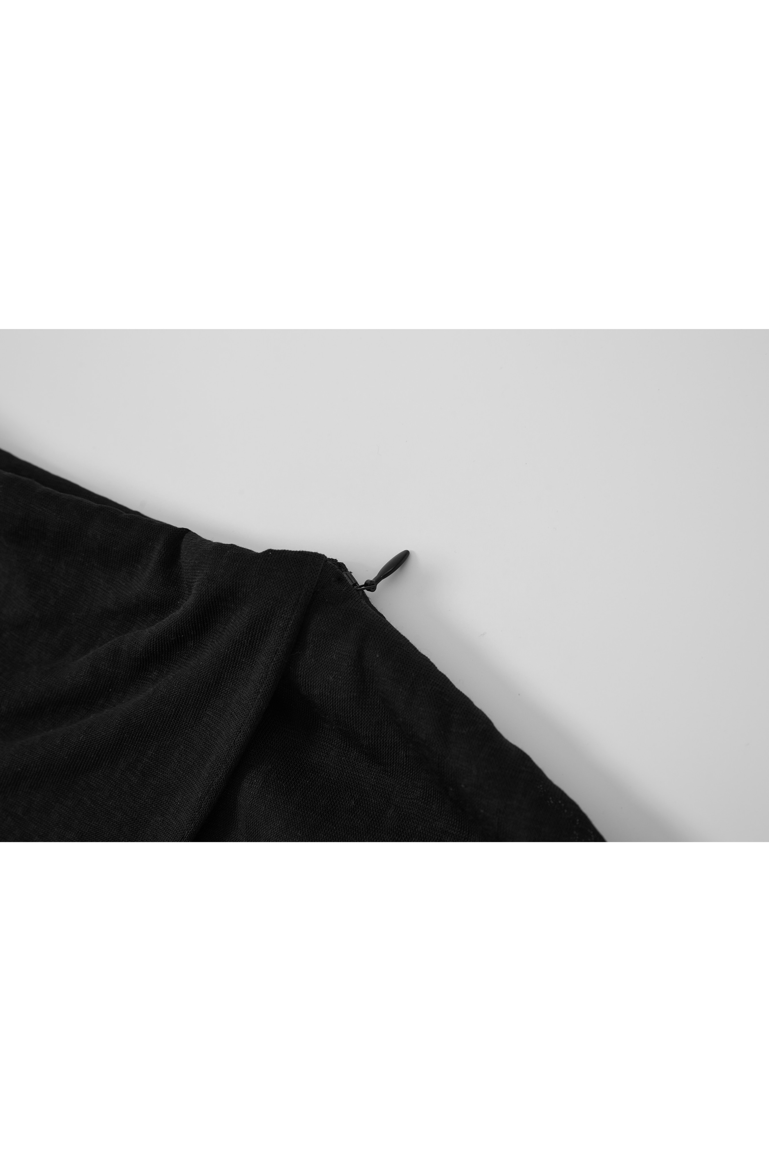 DOLMAN SLEEVE DRAPE TOP
