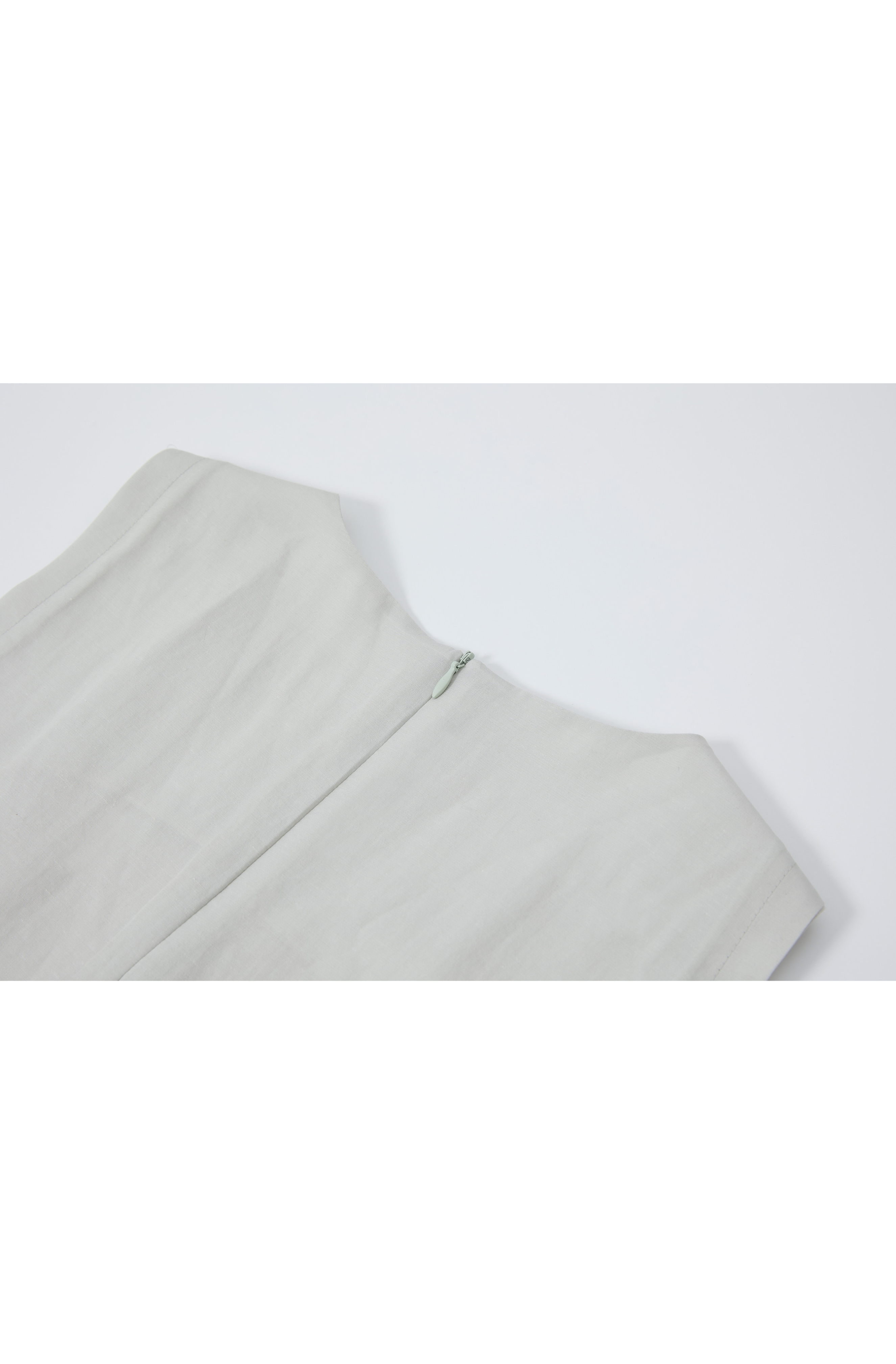 LIGHT TUCK MAXI DRESS / 라이트 터크 맥시 원피스