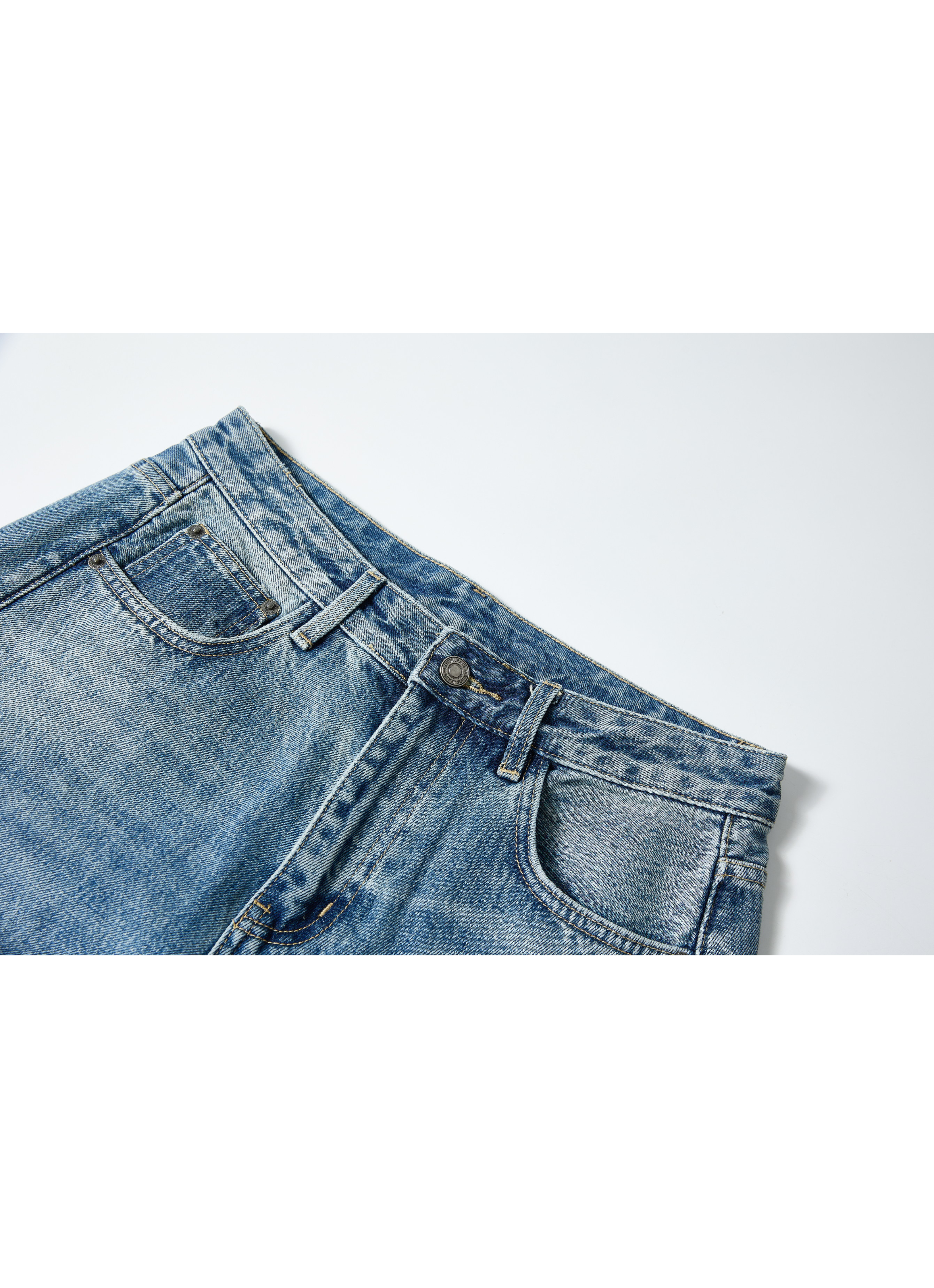WASHED BLUE BASIC JEANS