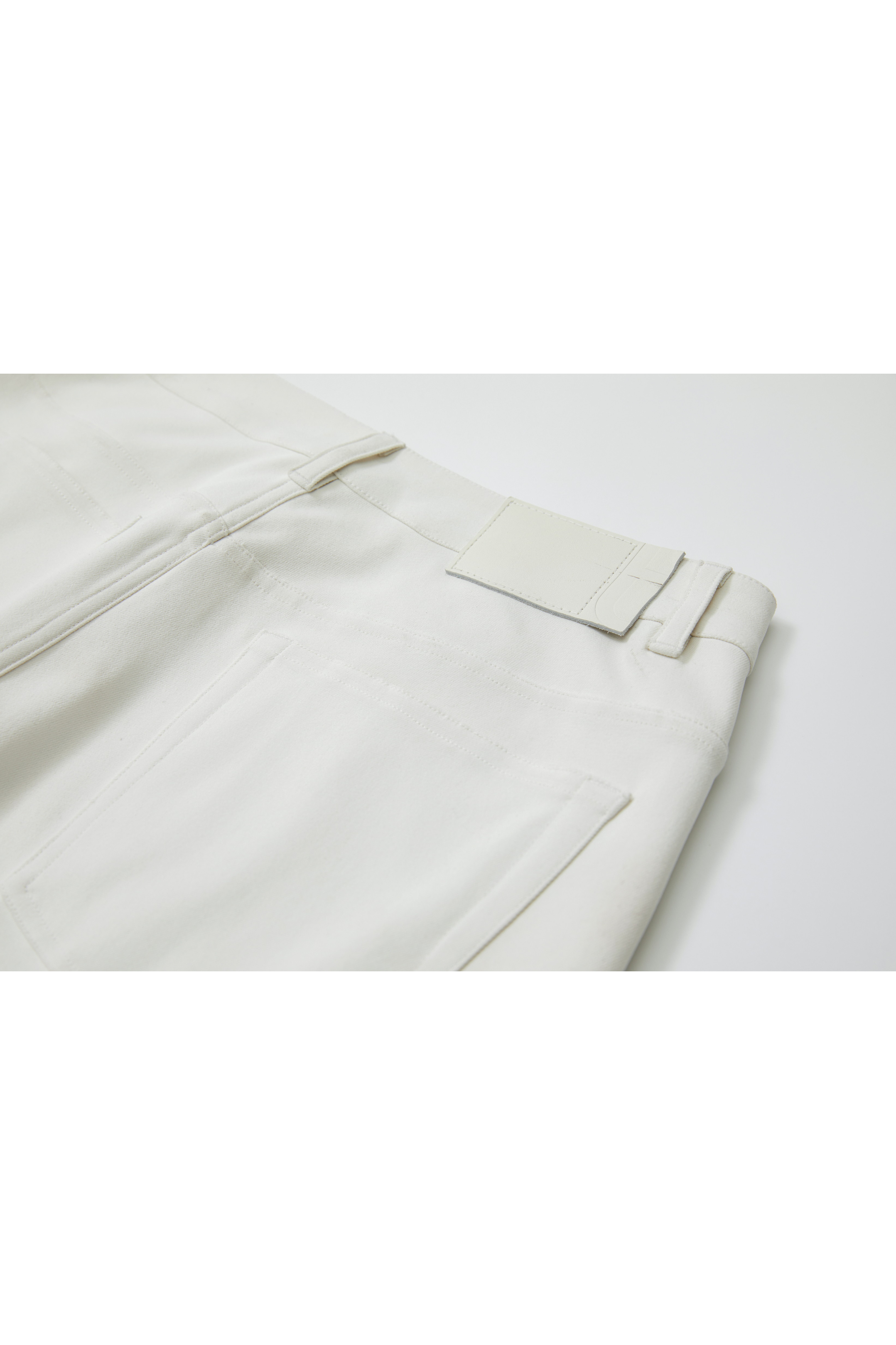 WHITE LOOSE SOFT PANTS / ホワイトルーズソフトパンツ