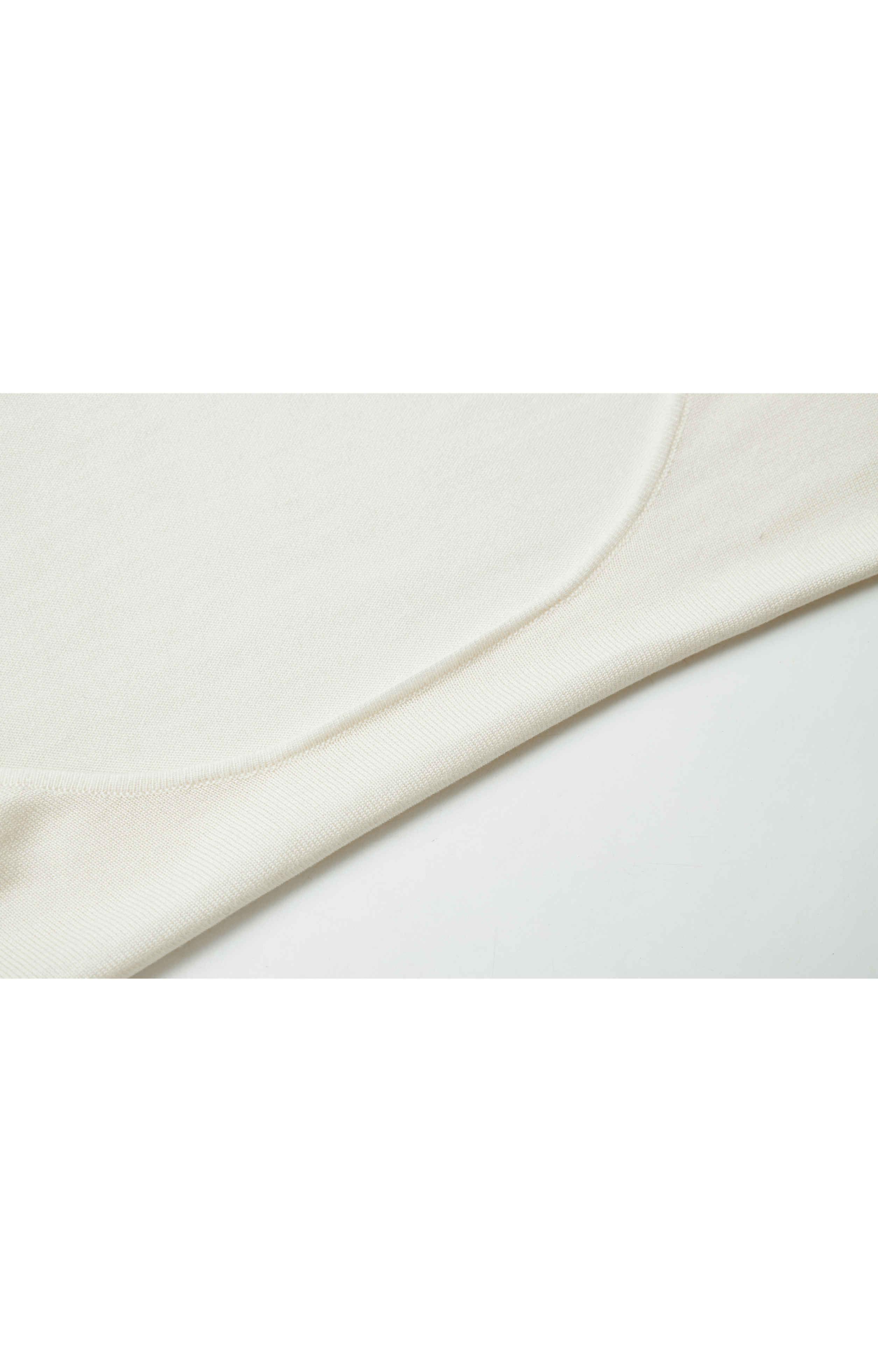 HALTER NECK DRAPED TOP