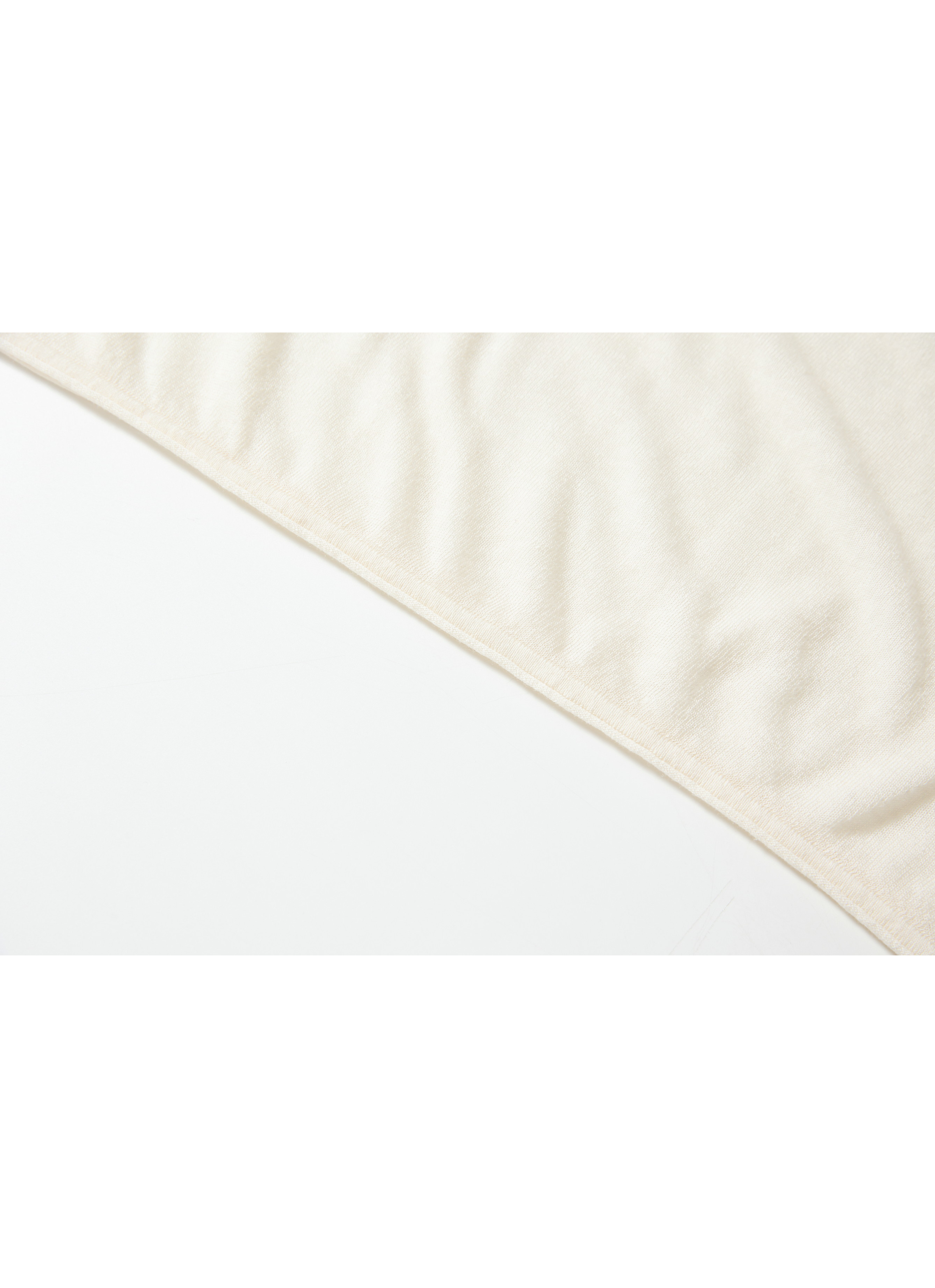 SHEER DRAPE SOFT TOP