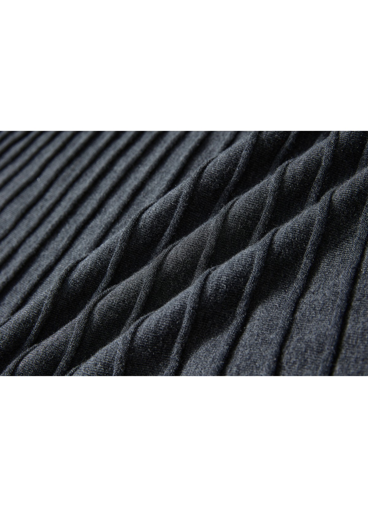 DRAPE PLEATED KNIT SKIRT
