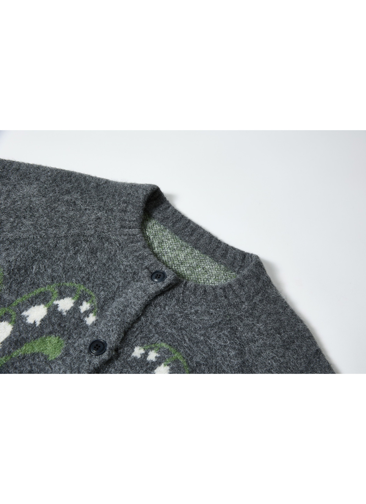 LILY PATTERN WARM CARDIGAN