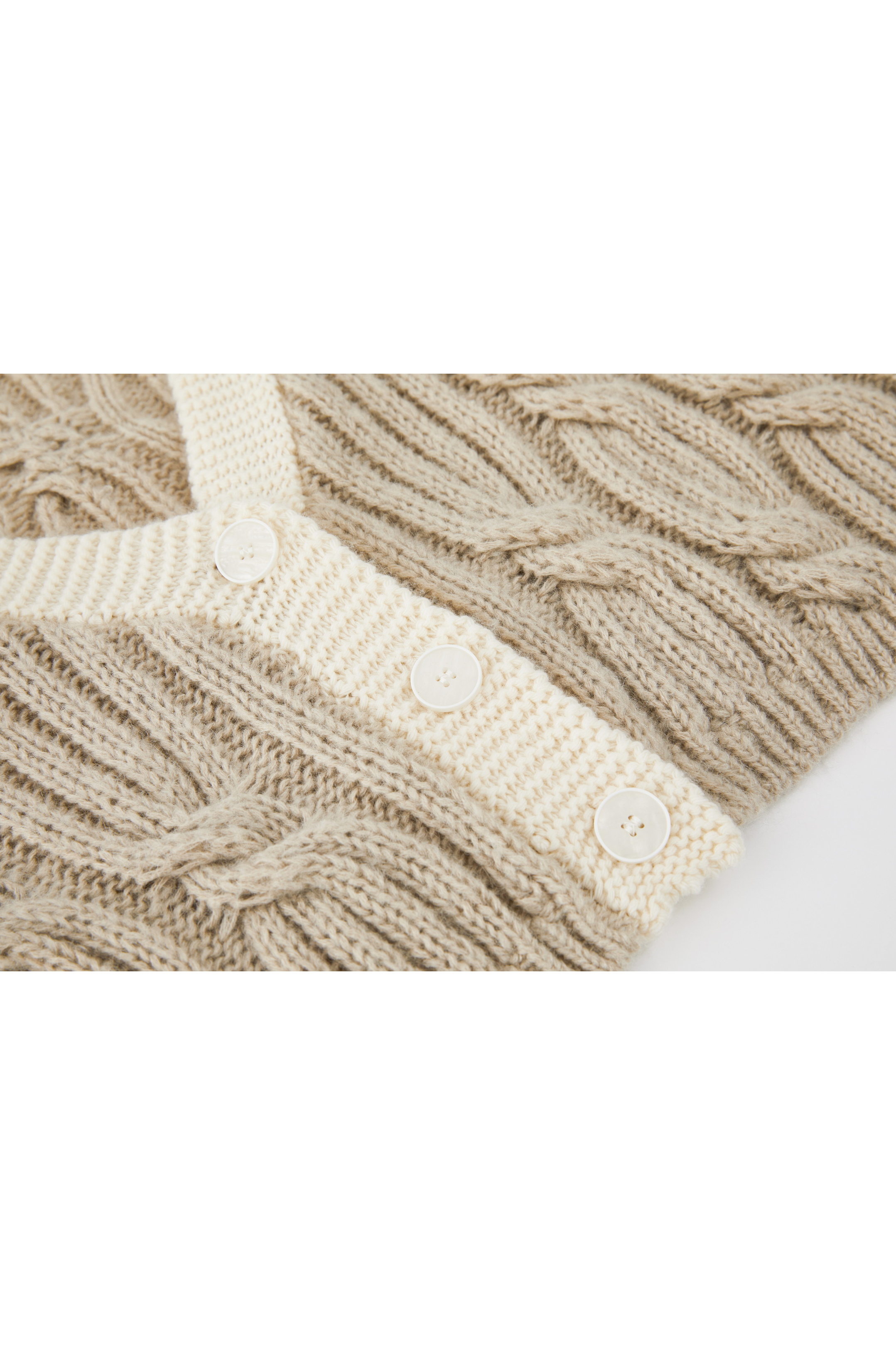 CABLE KNIT SHORT CARDIGAN / ケーブルニットショートカーディガン