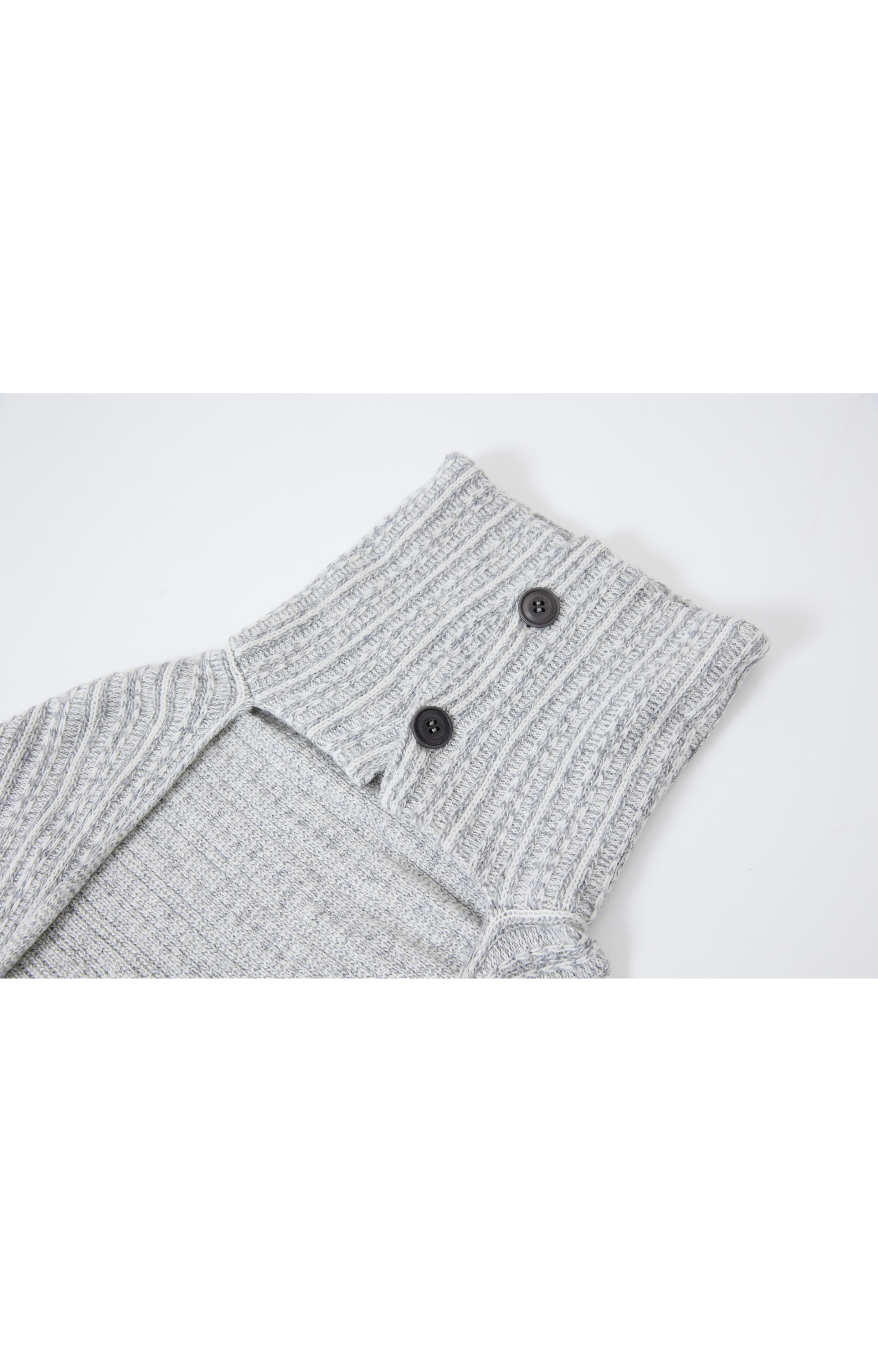 ASYMMETRIC TURTLE KNIT SCARF