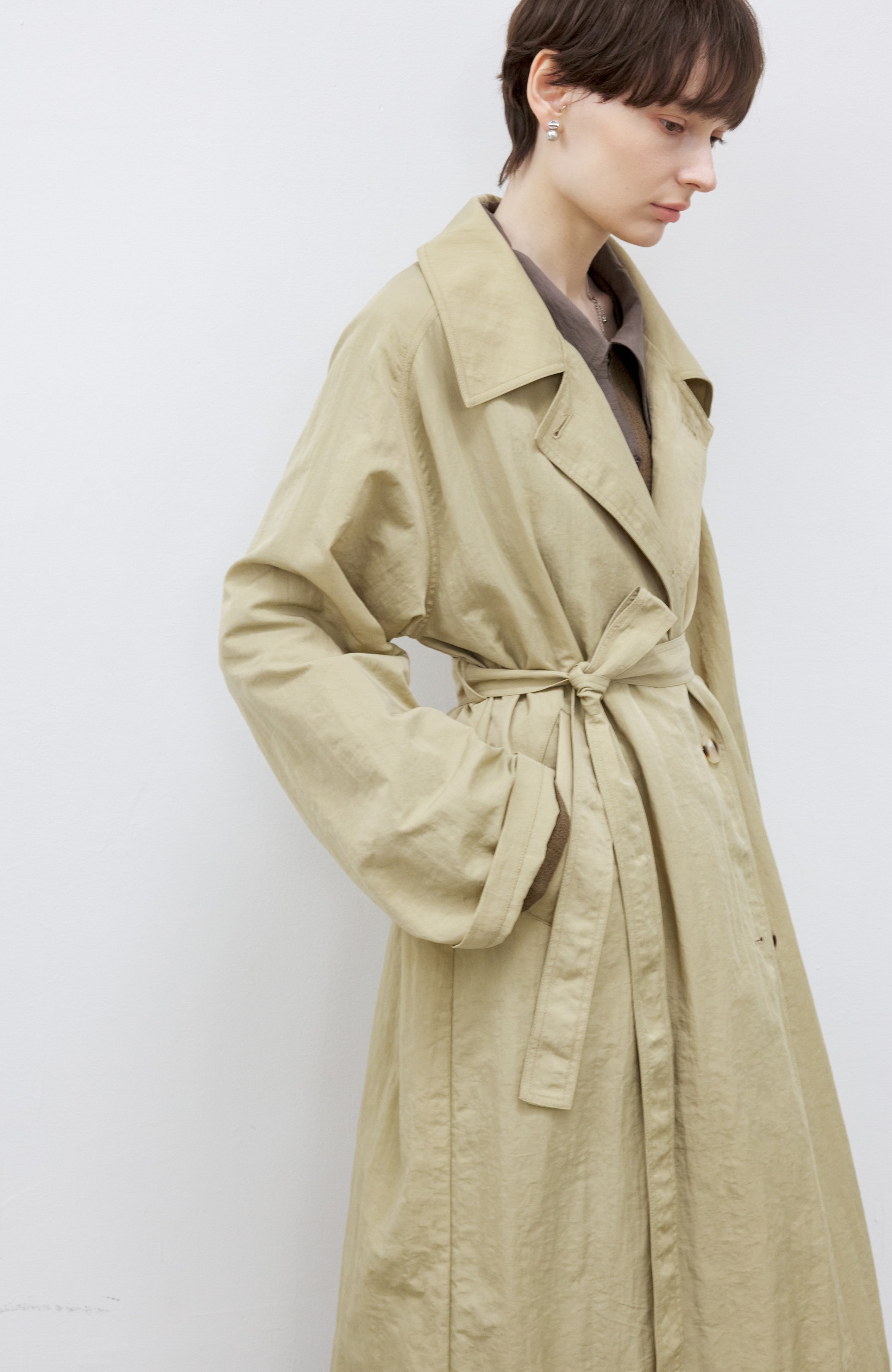 SMOOTH WRINKLE LONG TRENCH