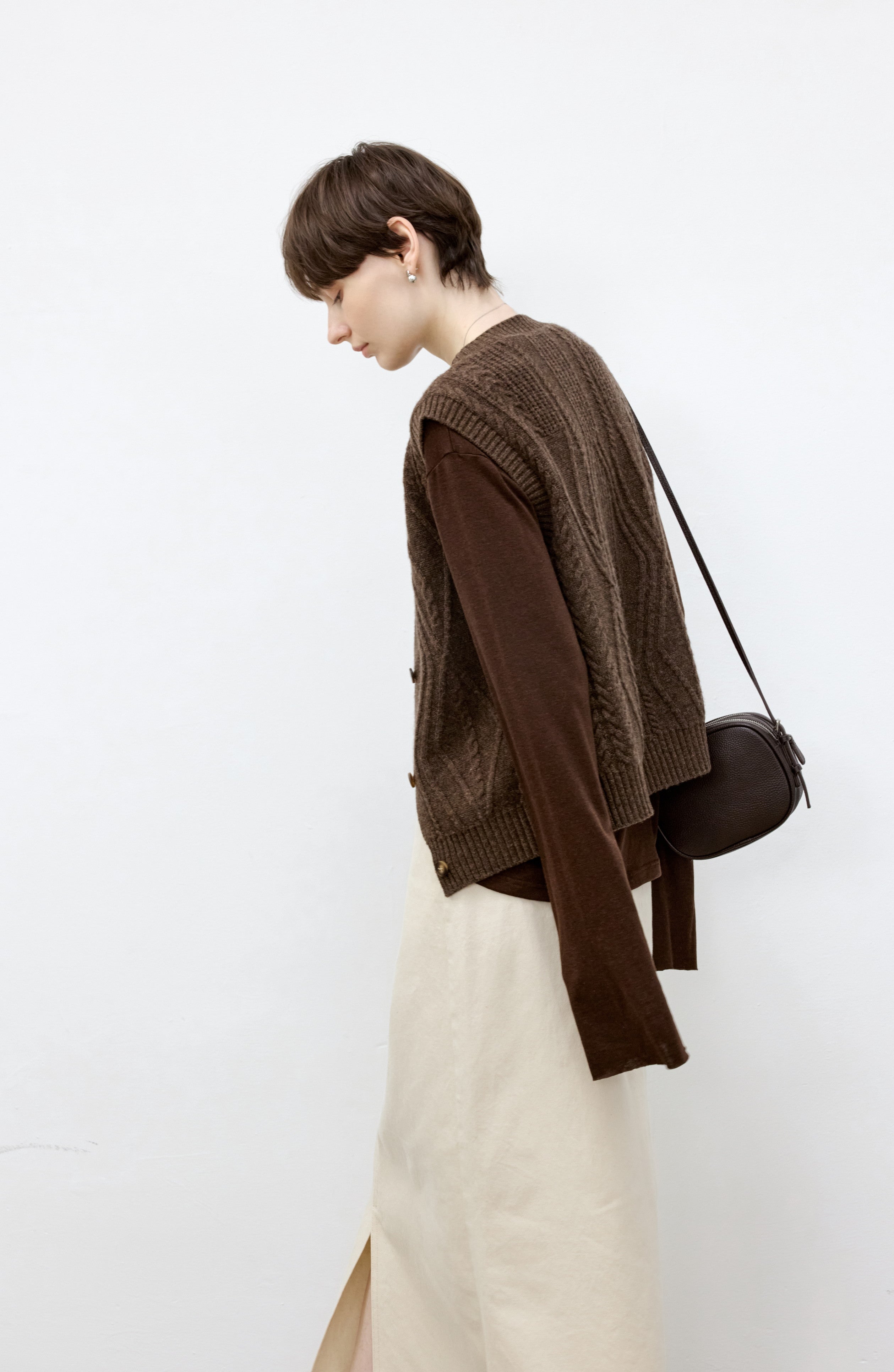 WOOL CABLE CARDIGAN VEST