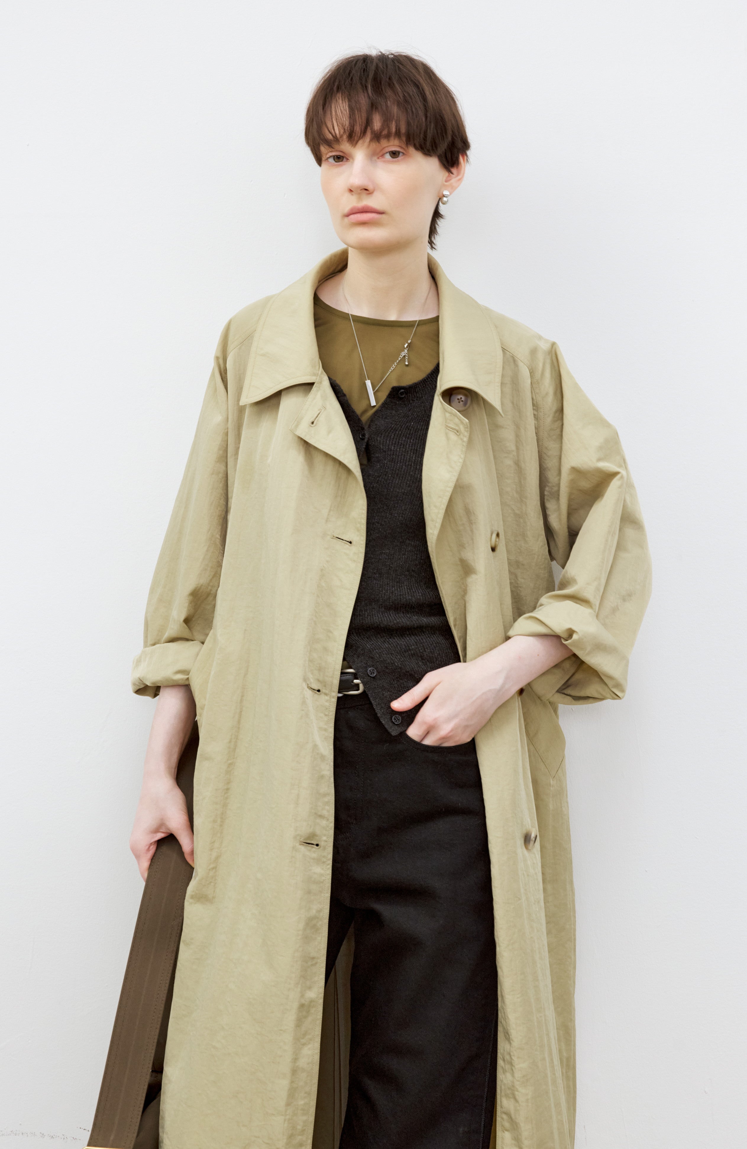 SMOOTH WRINKLE LONG TRENCH