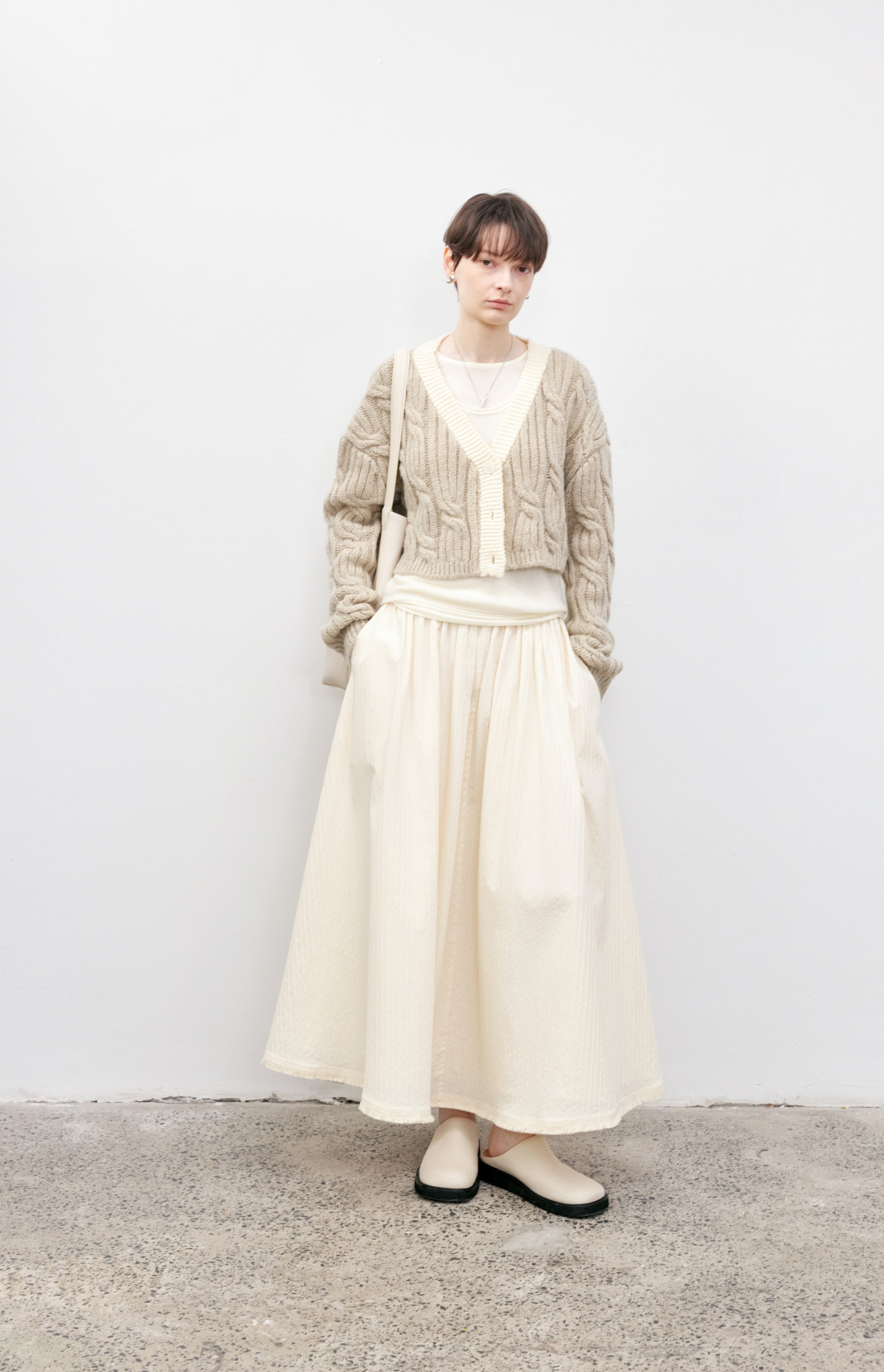 CABLE KNIT SHORT CARDIGAN / ケーブルニットショートカーディガン