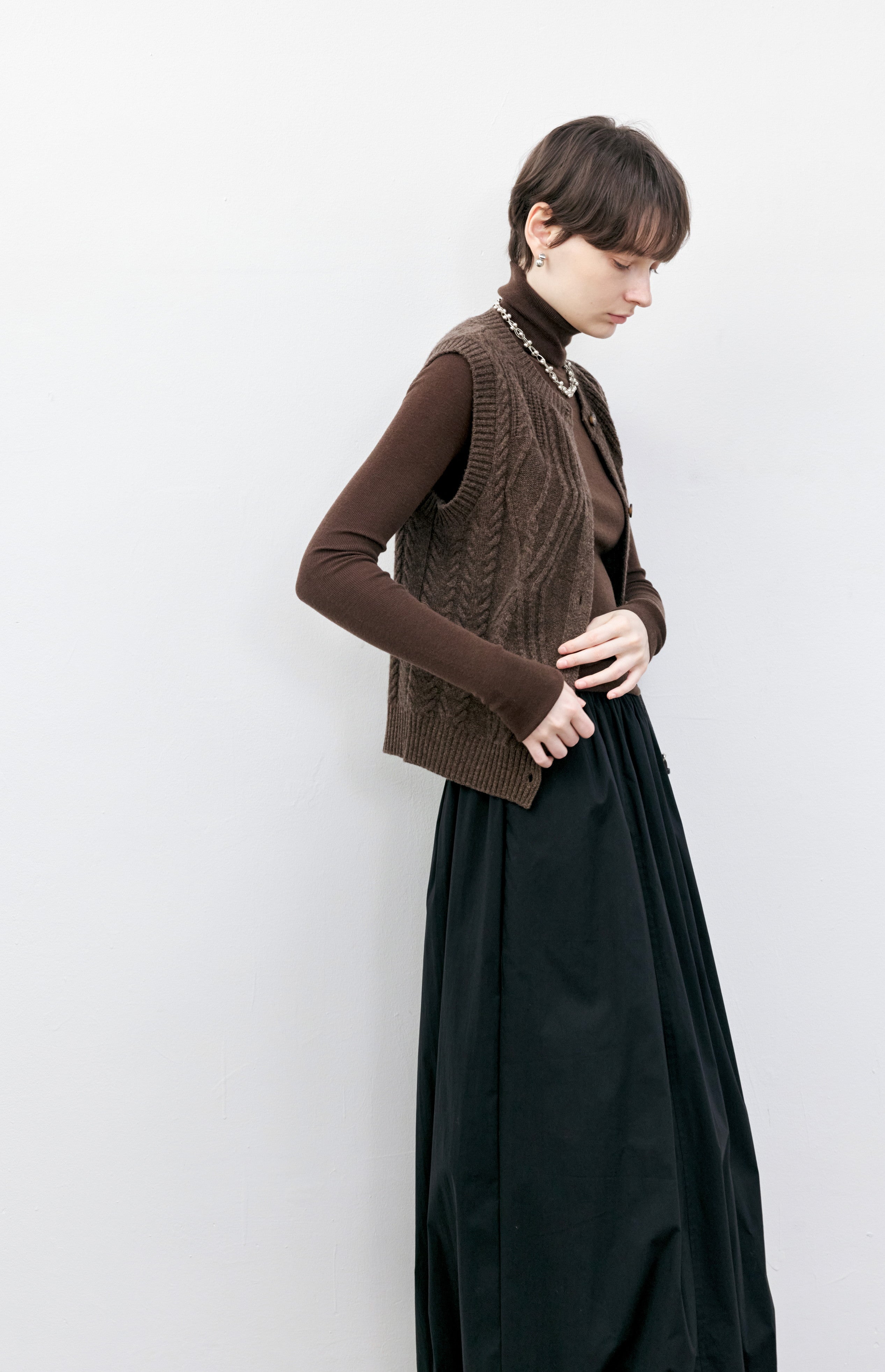 WOOL CABLE CARDIGAN VEST / ウールケーブルカーディガンベスト