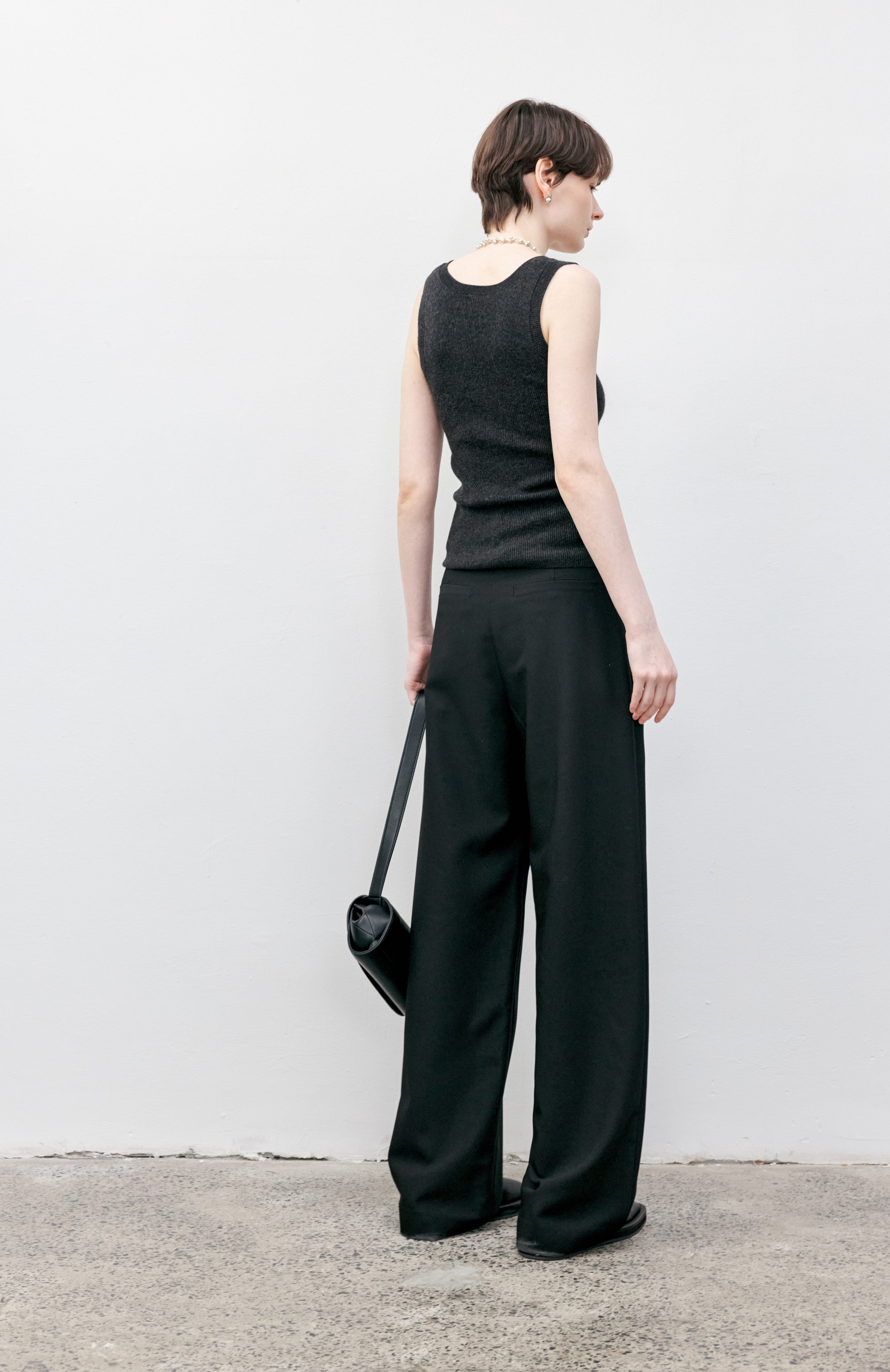 BASIC DRAPE STRAIGHT PANTS