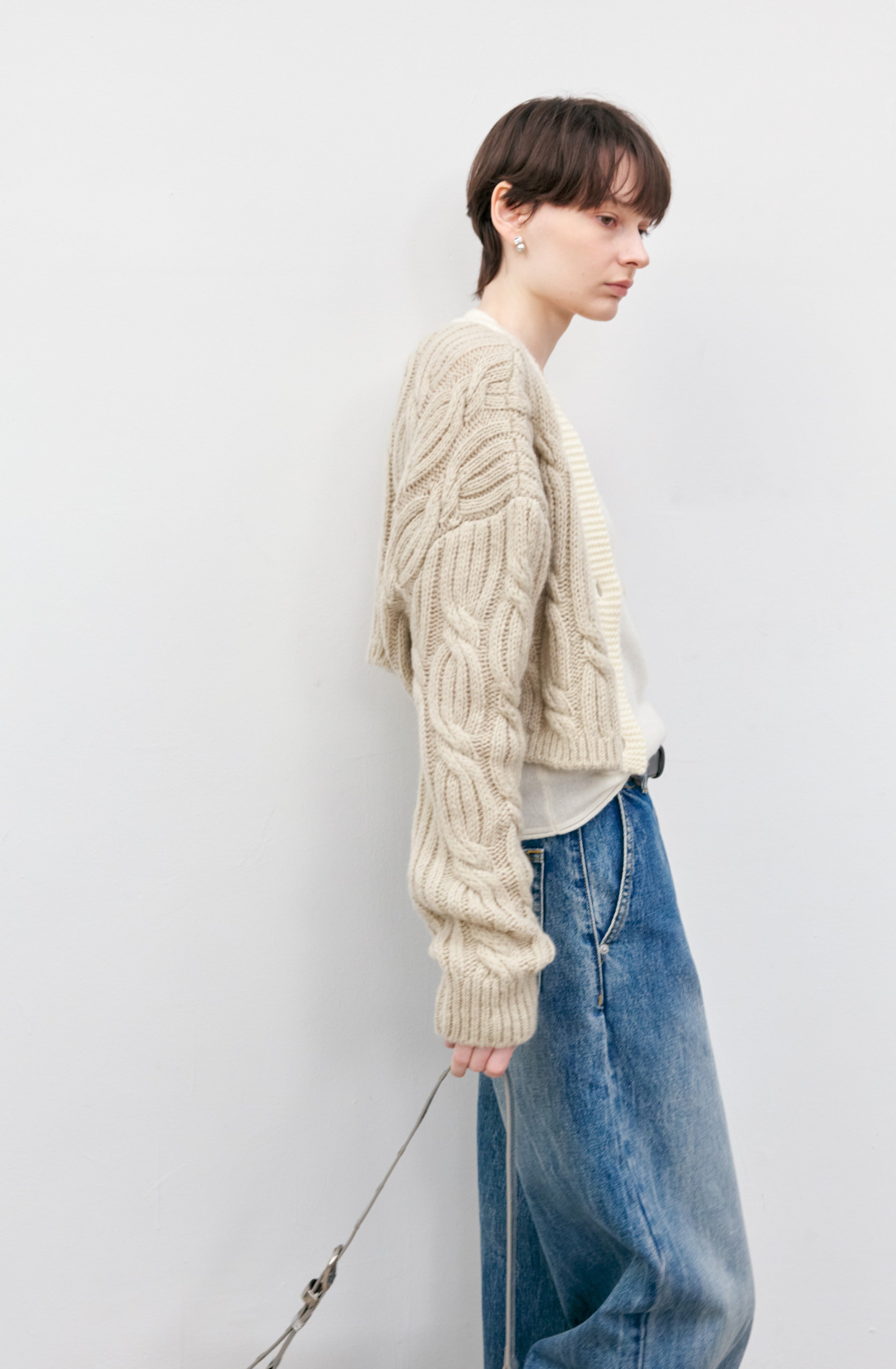 CABLE KNIT SHORT CARDIGAN