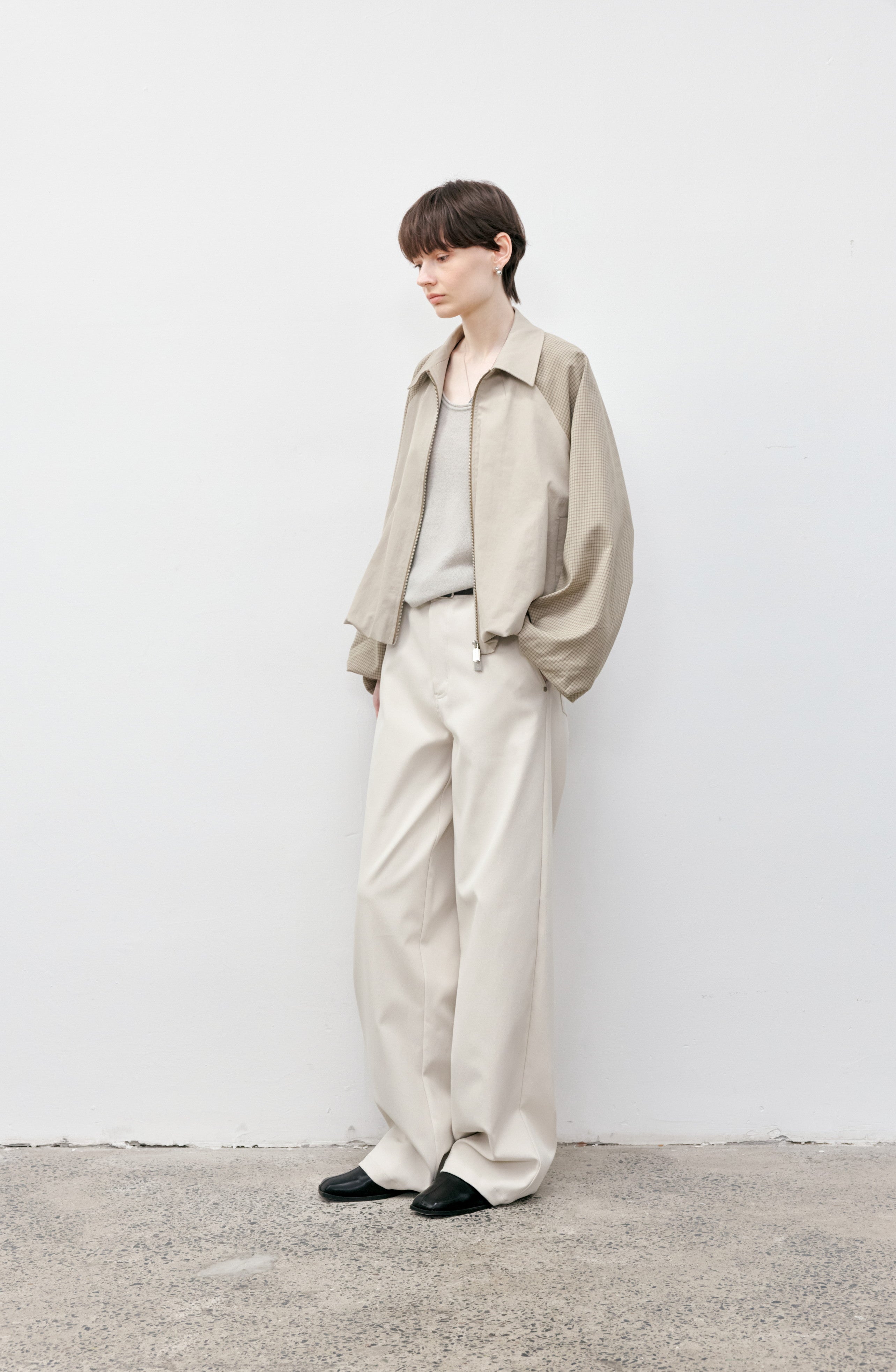 WHITE LOOSE SOFT PANTS / ホワイトルーズソフトパンツ