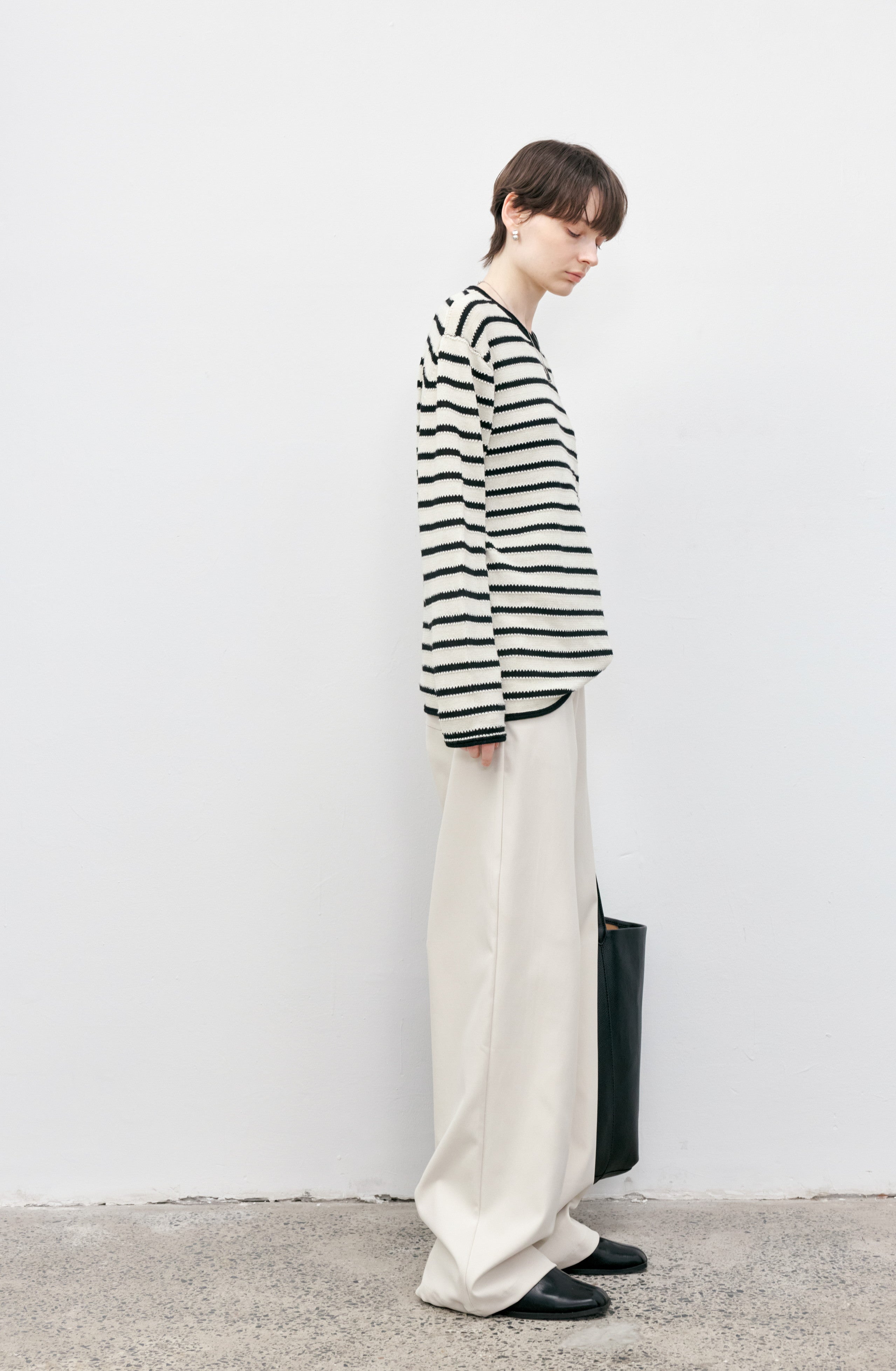 WHITE LOOSE SOFT PANTS / ホワイトルーズソフトパンツ