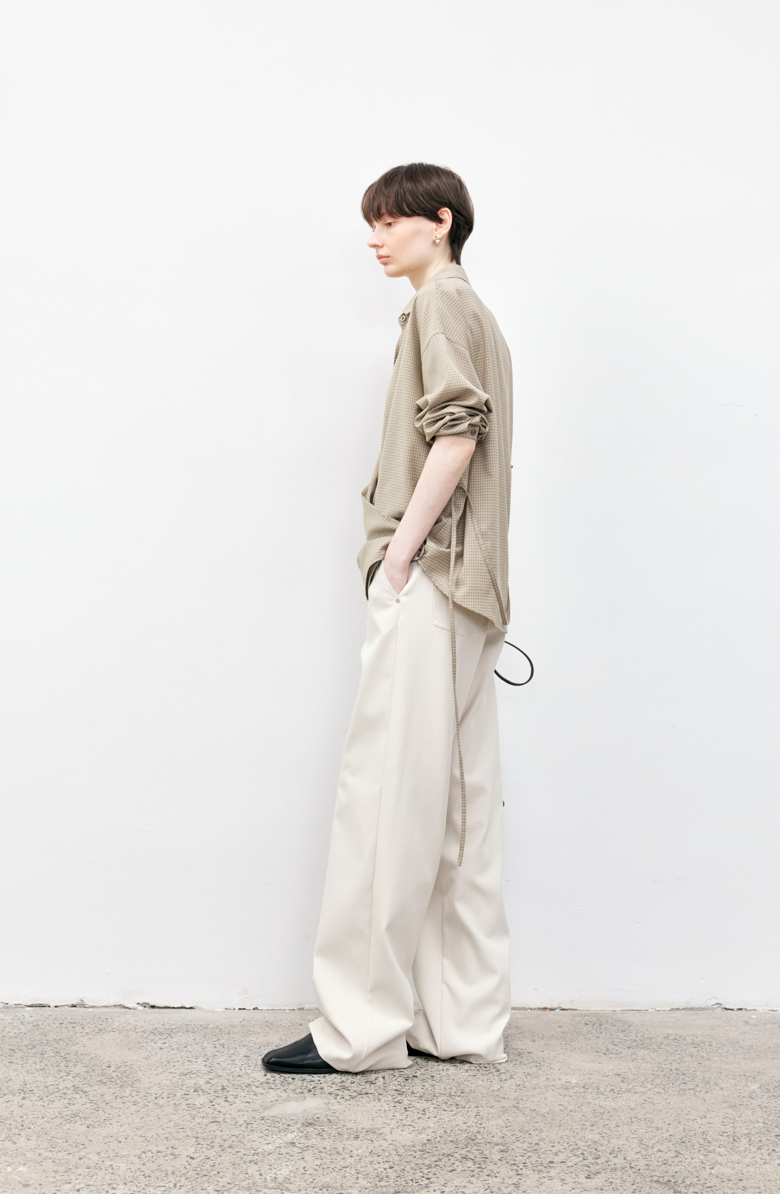 WHITE LOOSE SOFT PANTS / ホワイトルーズソフトパンツ