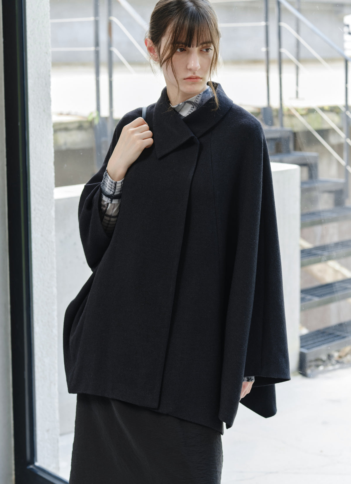 CLASSIC CAPE FLARE COAT
